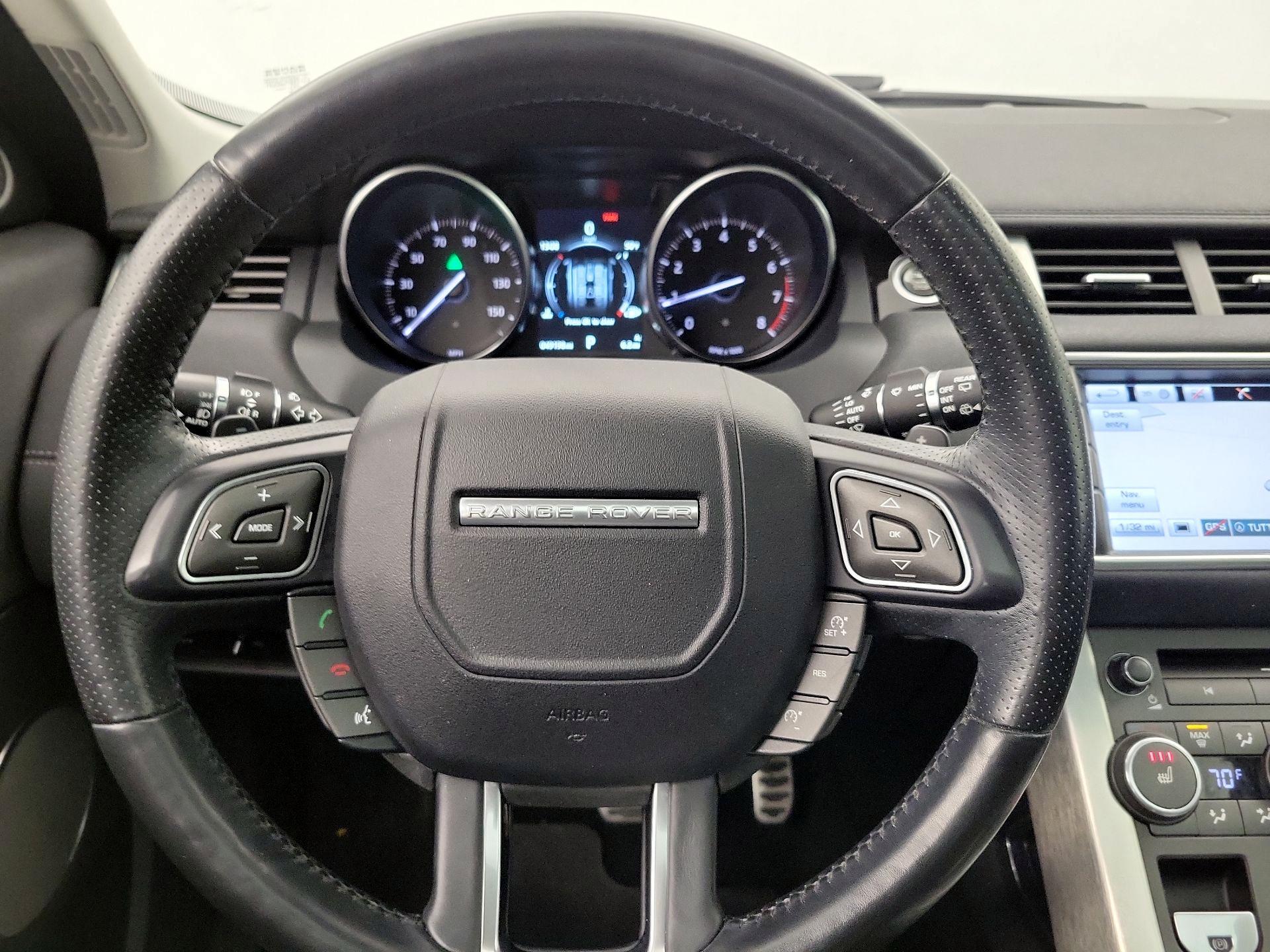 Thumbnail: 2016 Land Rover Range Rover Evoque - 10