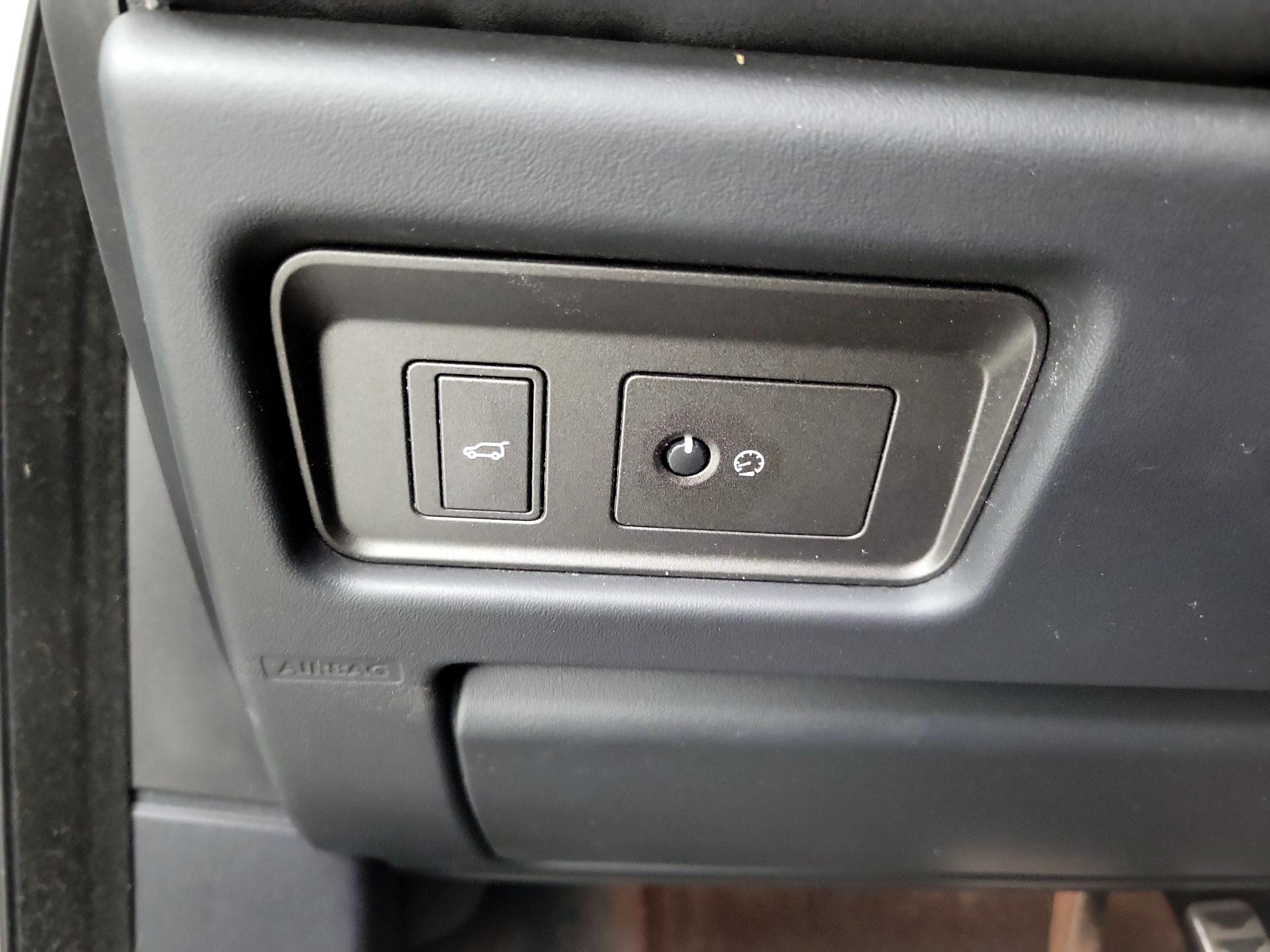 Thumbnail: 2016 Land Rover Range Rover Evoque - 13