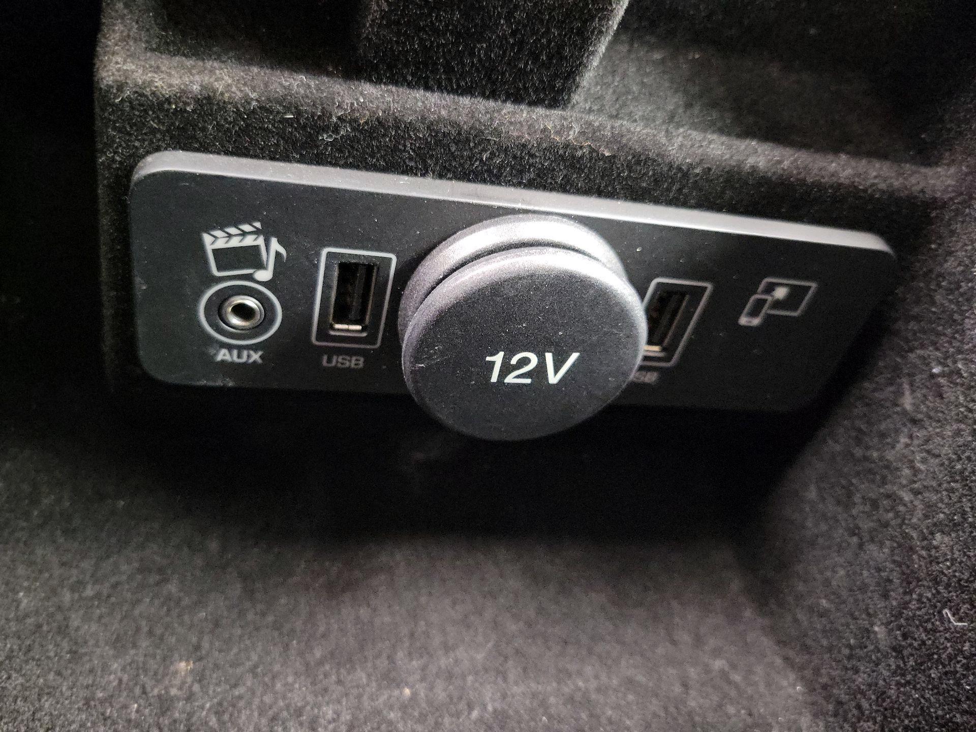 Thumbnail: 2016 Land Rover Range Rover Evoque - 19