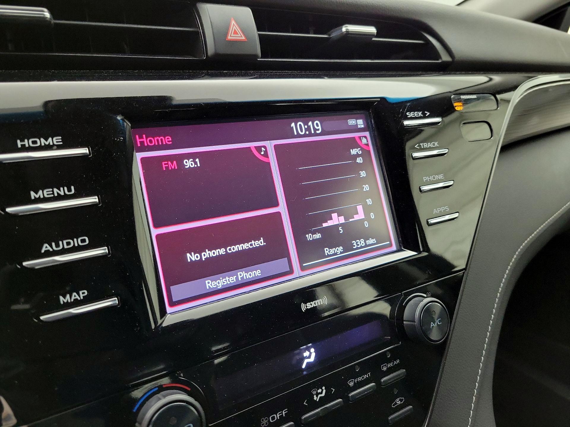 Thumbnail: 2020 Toyota Camry - 16