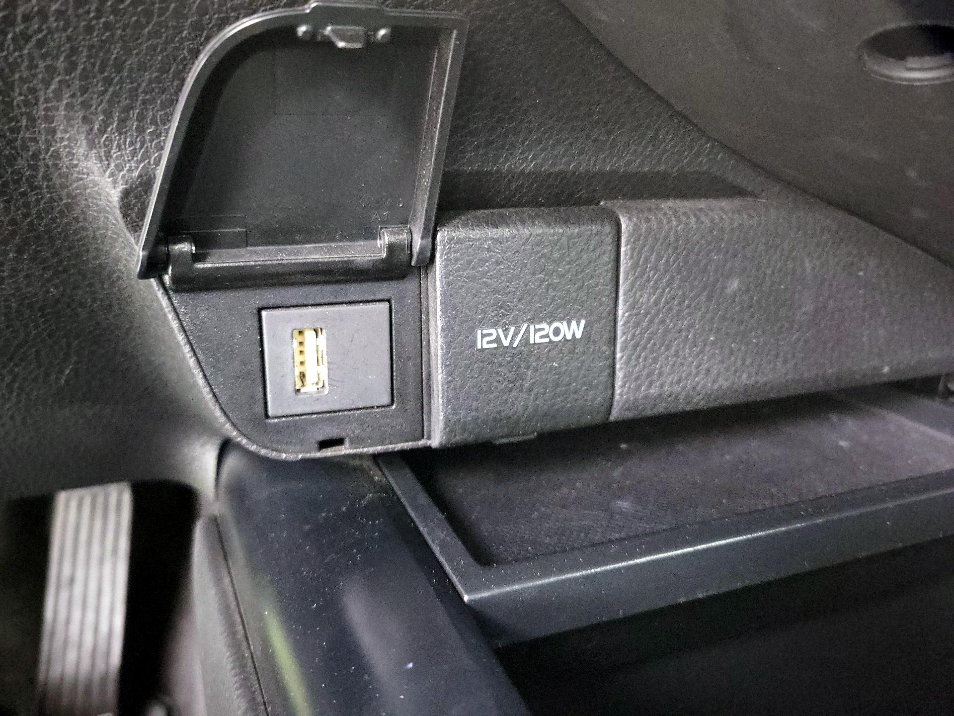 Thumbnail: 2020 Toyota Camry - 19