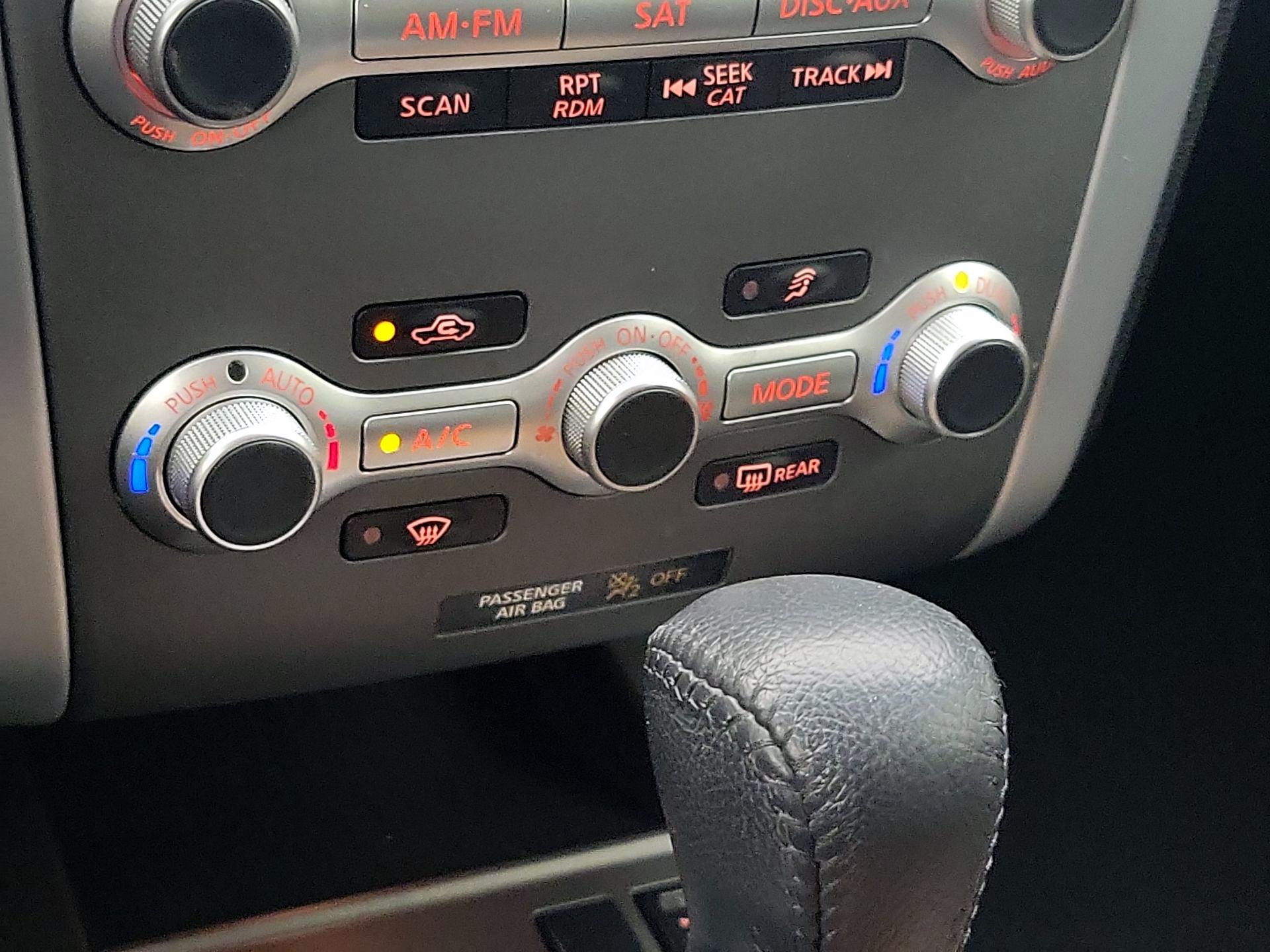 Thumbnail: 2014 Nissan Murano - 17
