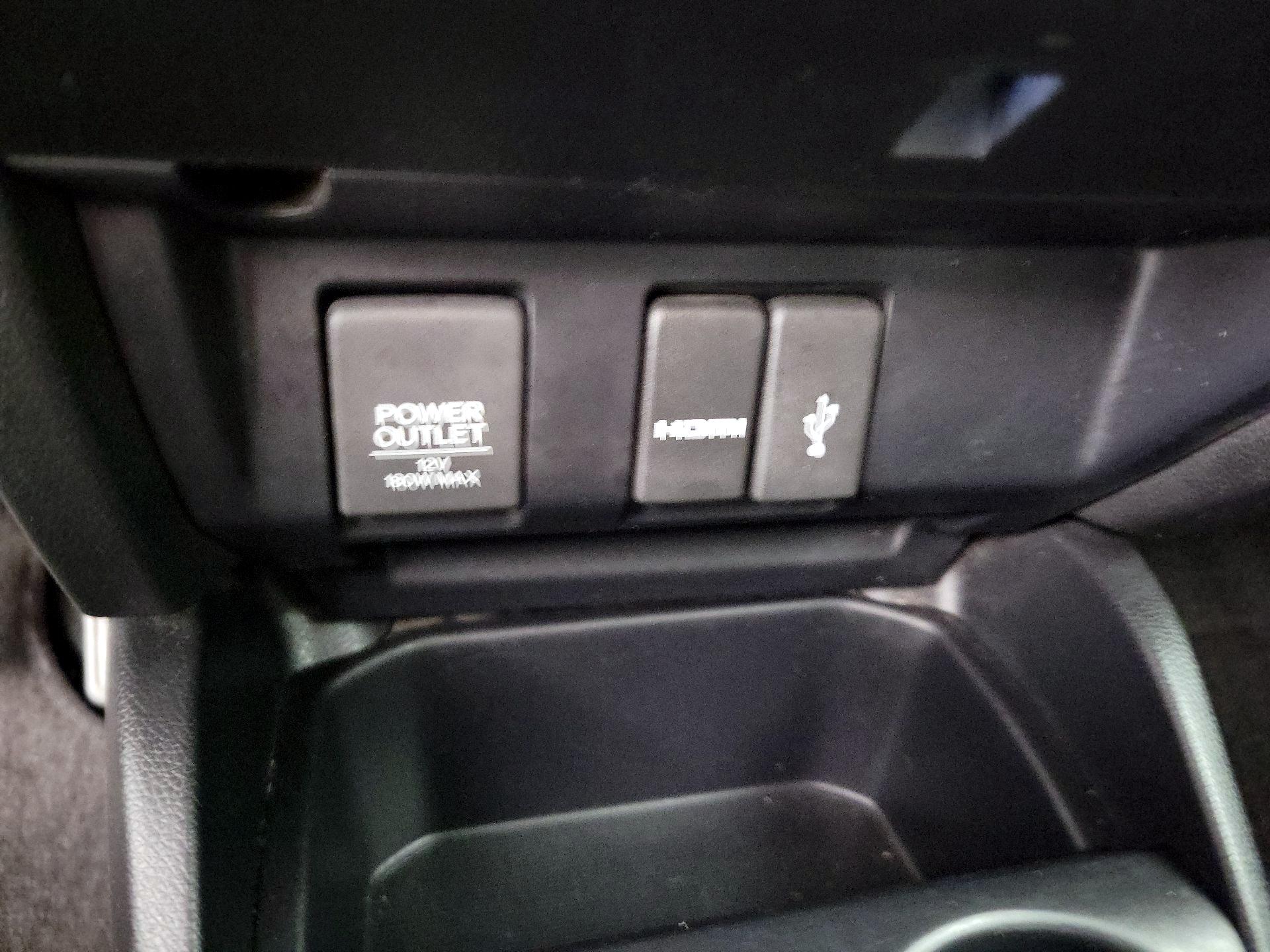 Thumbnail: 2015 Honda Fit - 18