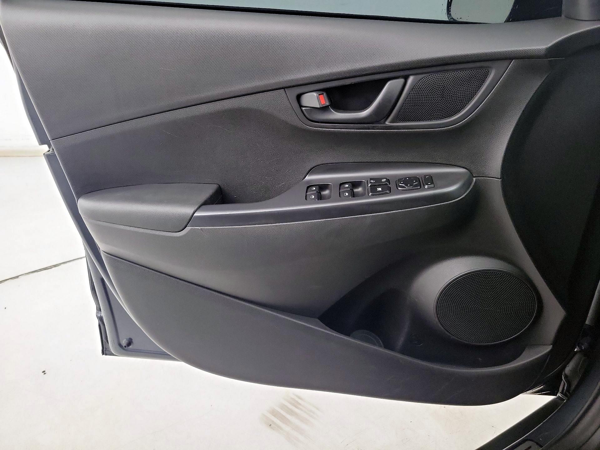 Thumbnail: 2018 Hyundai Kona - 12