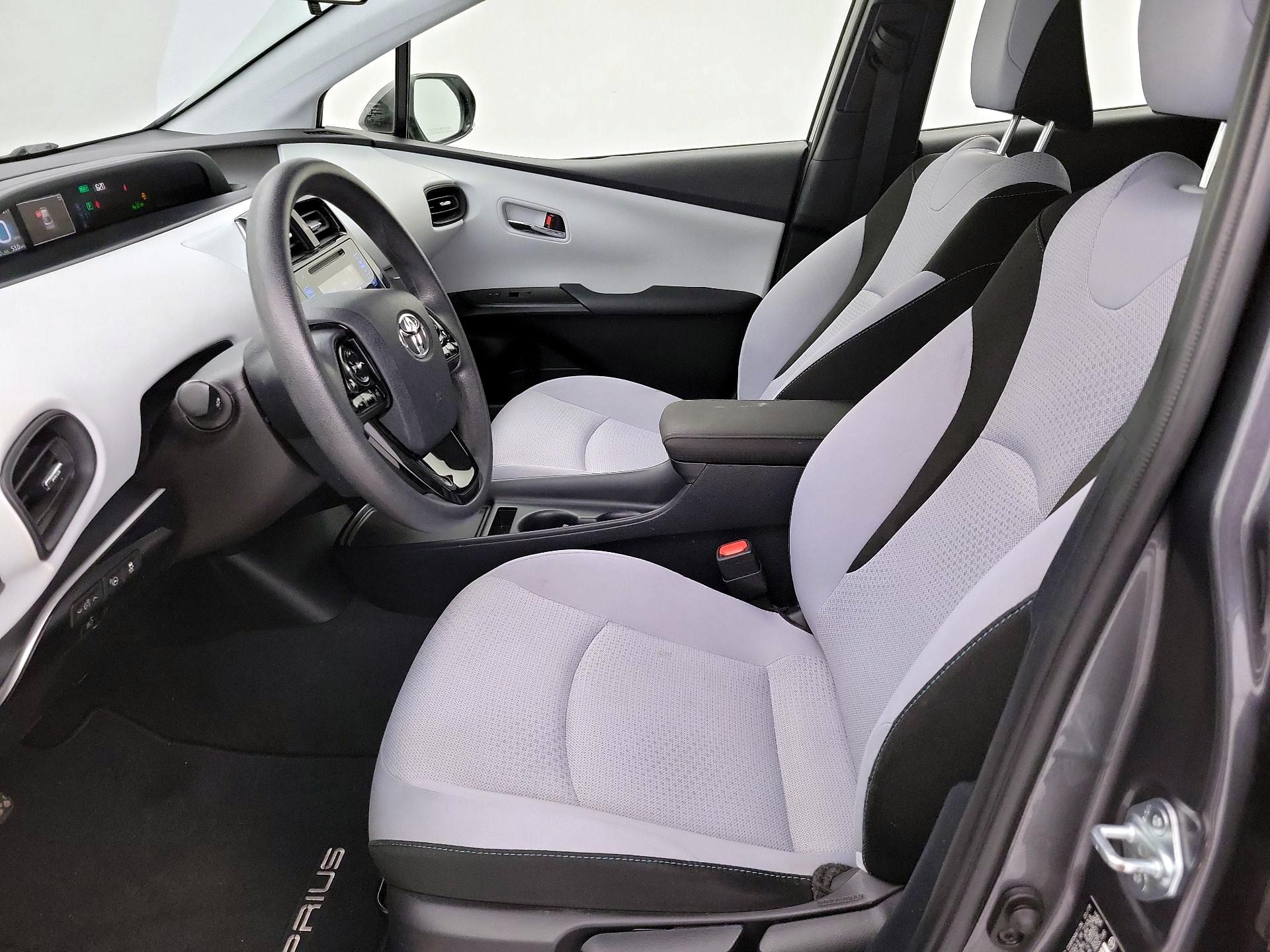 Thumbnail: 2019 Toyota Prius - 11