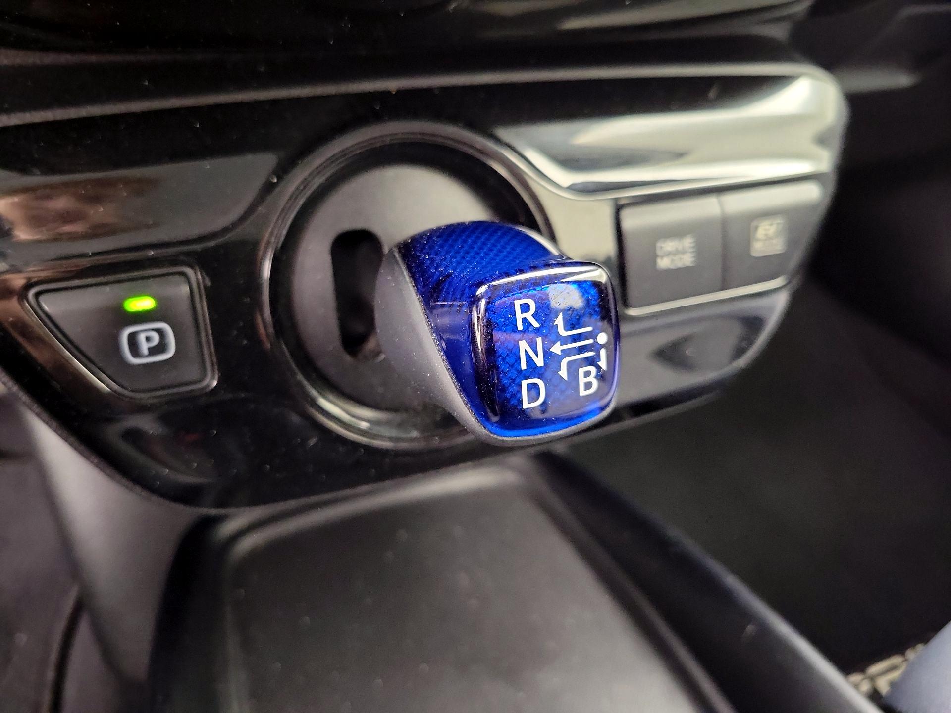 Thumbnail: 2019 Toyota Prius - 17
