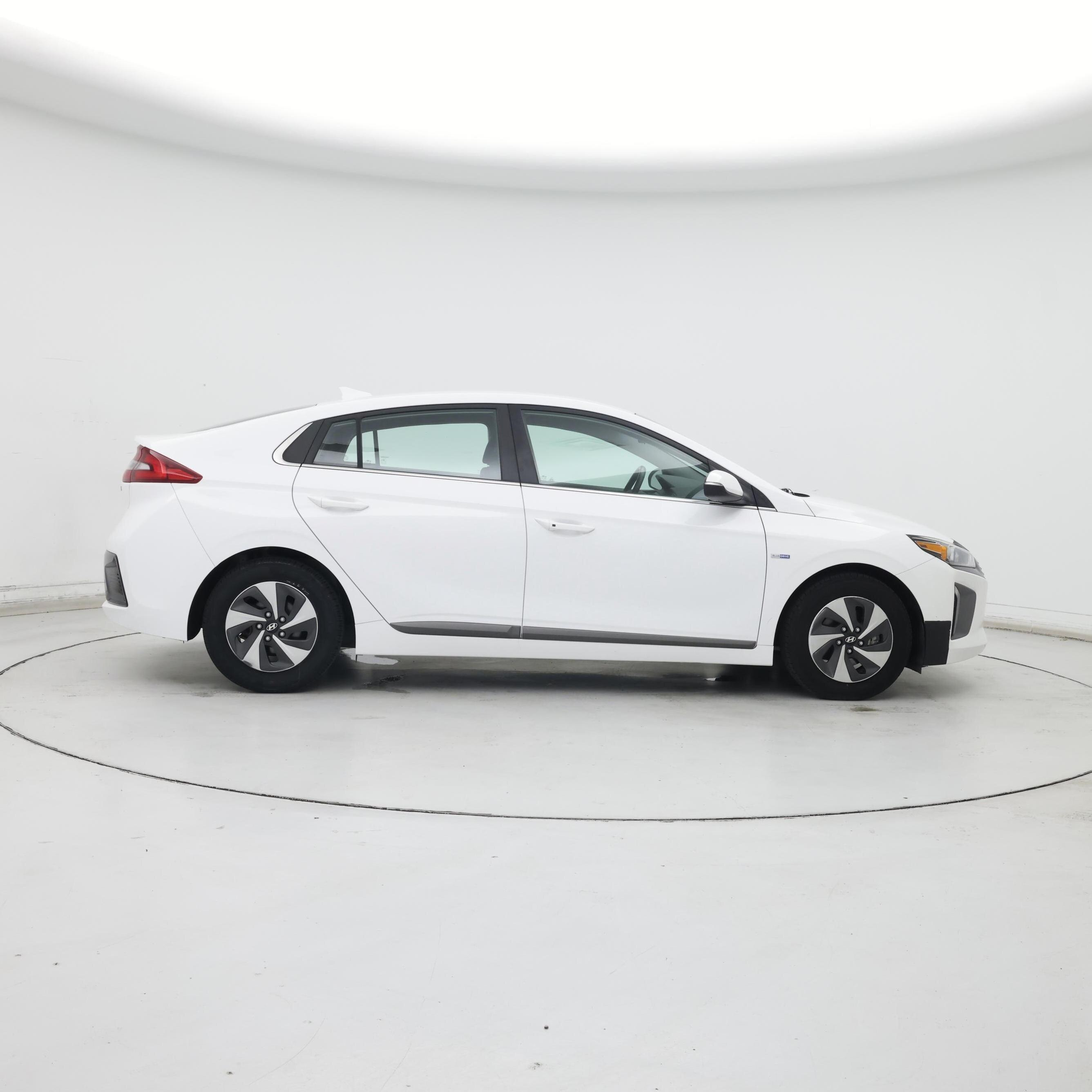 Thumbnail: 2019 Hyundai Ioniq - 7