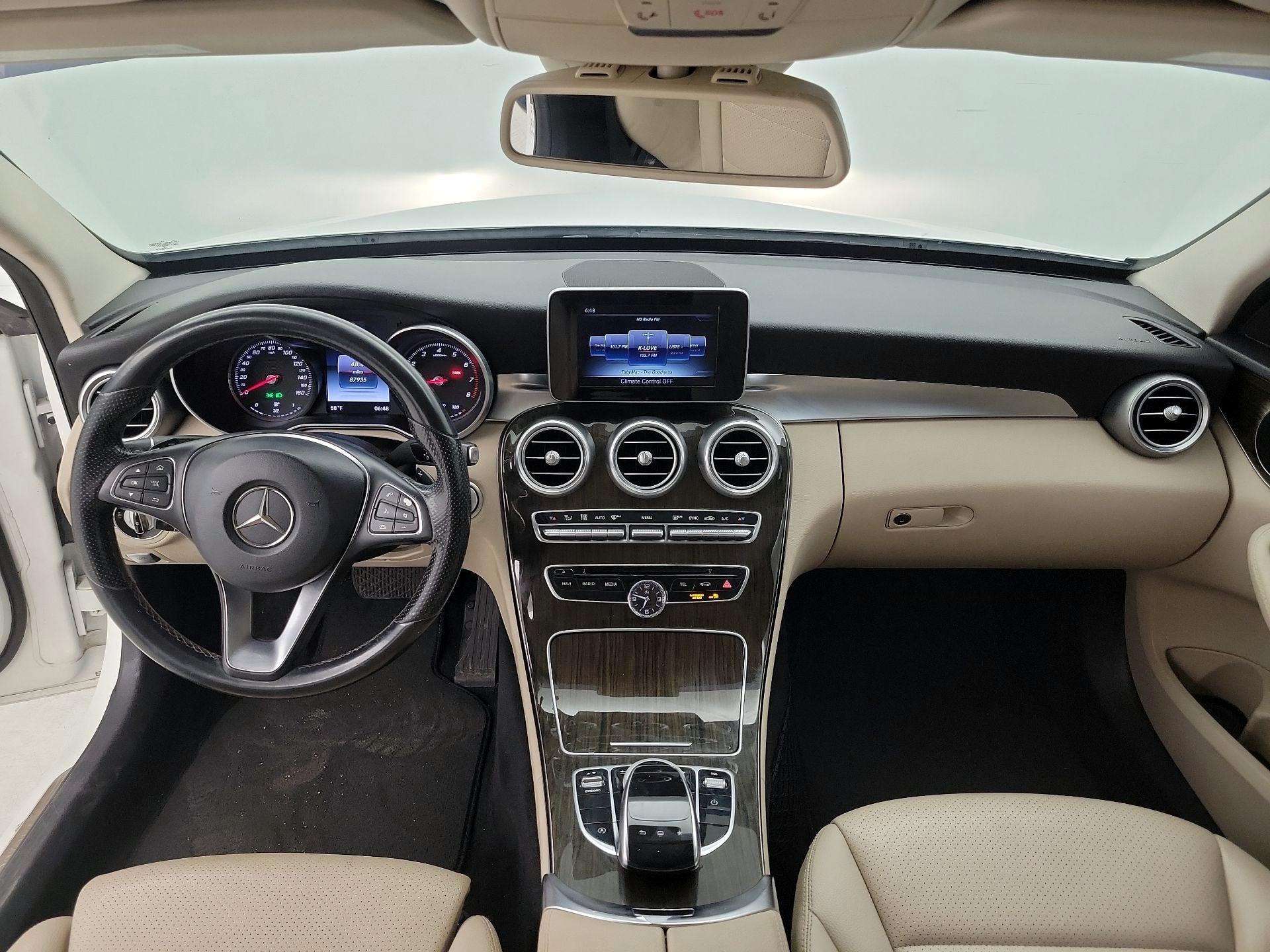 Thumbnail: 2016 Mercedes-Benz C-Class - 9