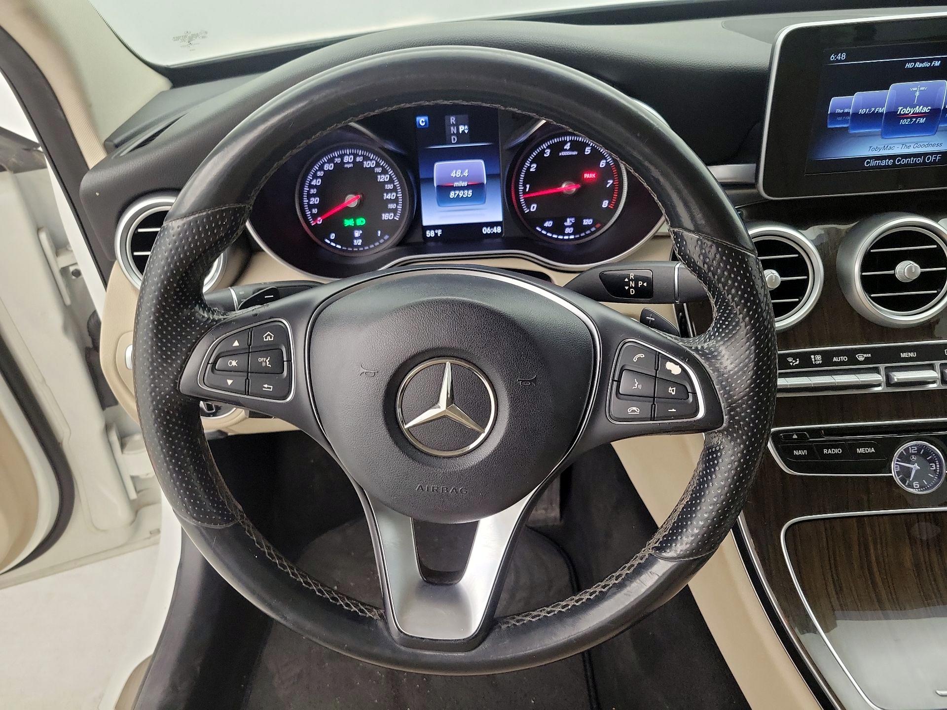 Thumbnail: 2016 Mercedes-Benz C-Class - 10