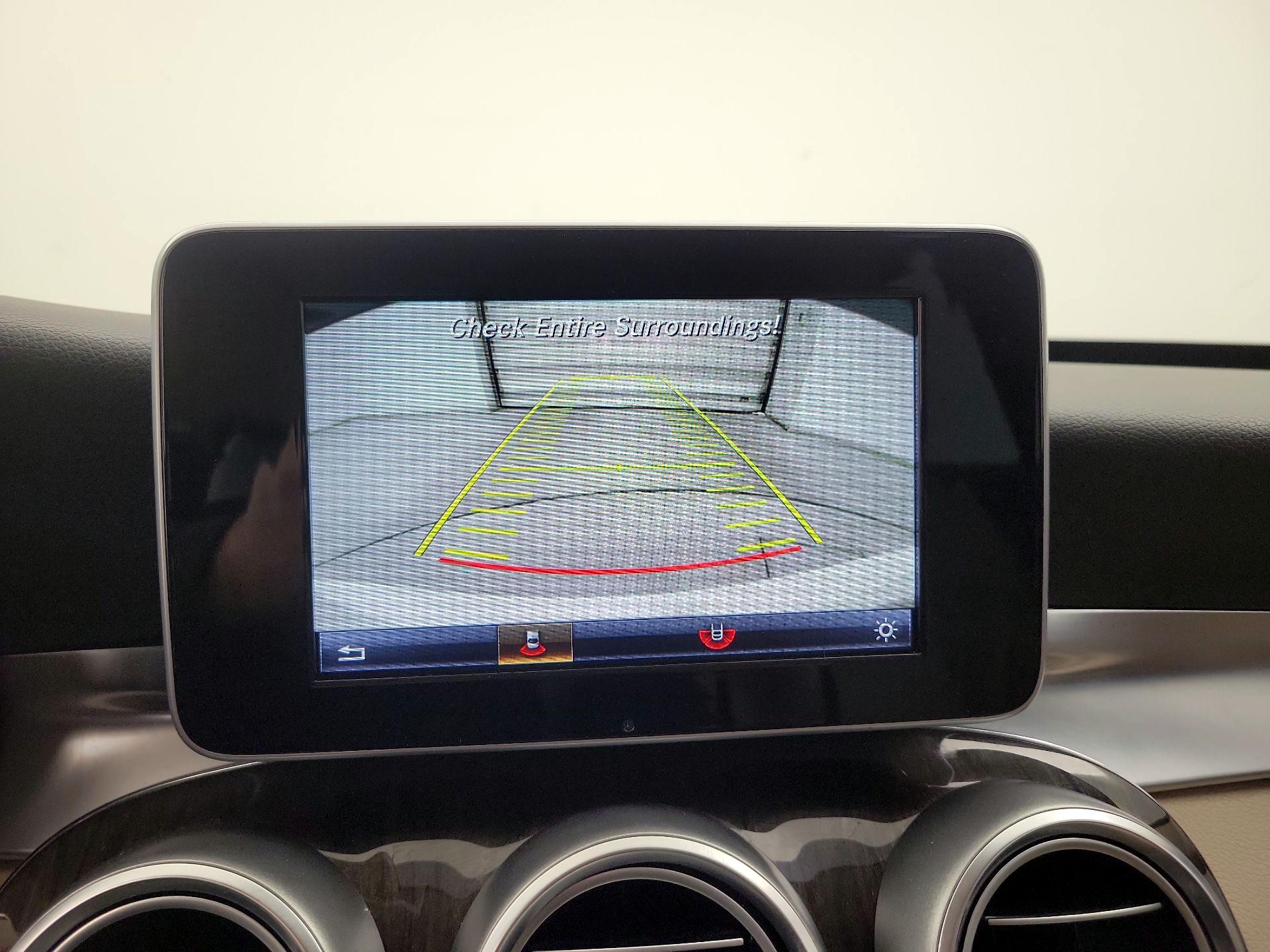 Thumbnail: 2016 Mercedes-Benz C-Class - 14