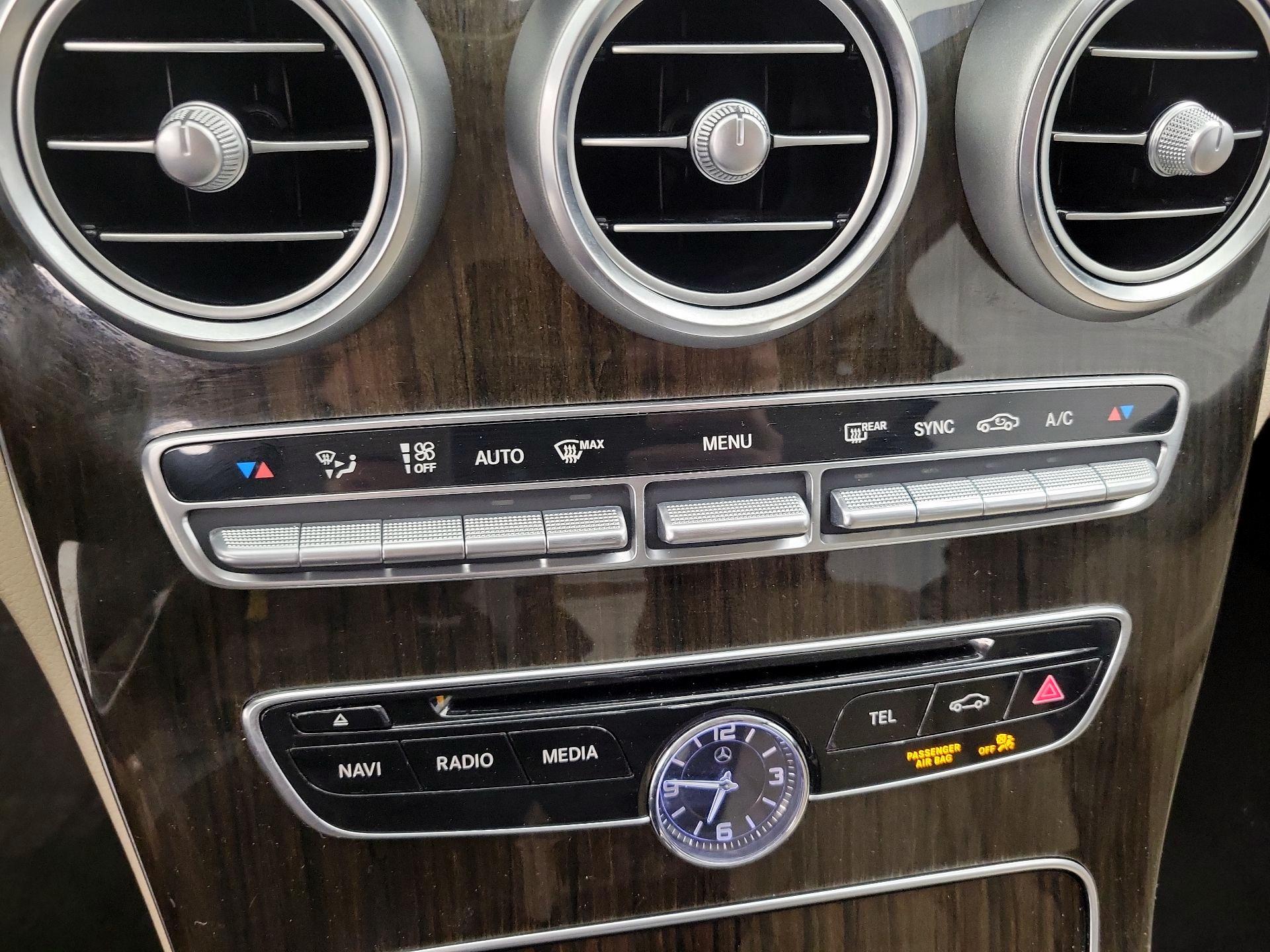 Thumbnail: 2016 Mercedes-Benz C-Class - 16