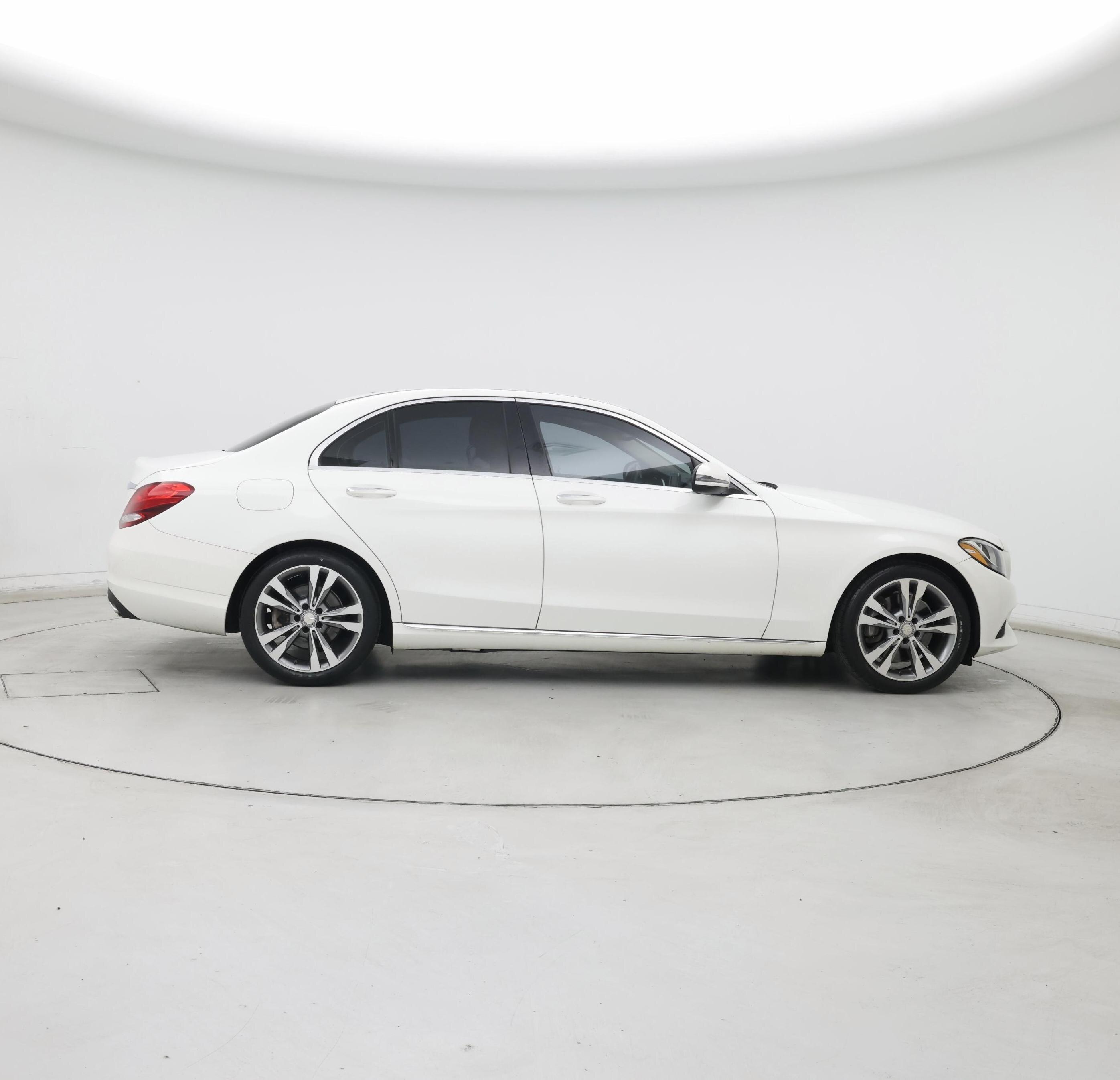 Thumbnail: 2016 Mercedes-Benz C-Class - 7