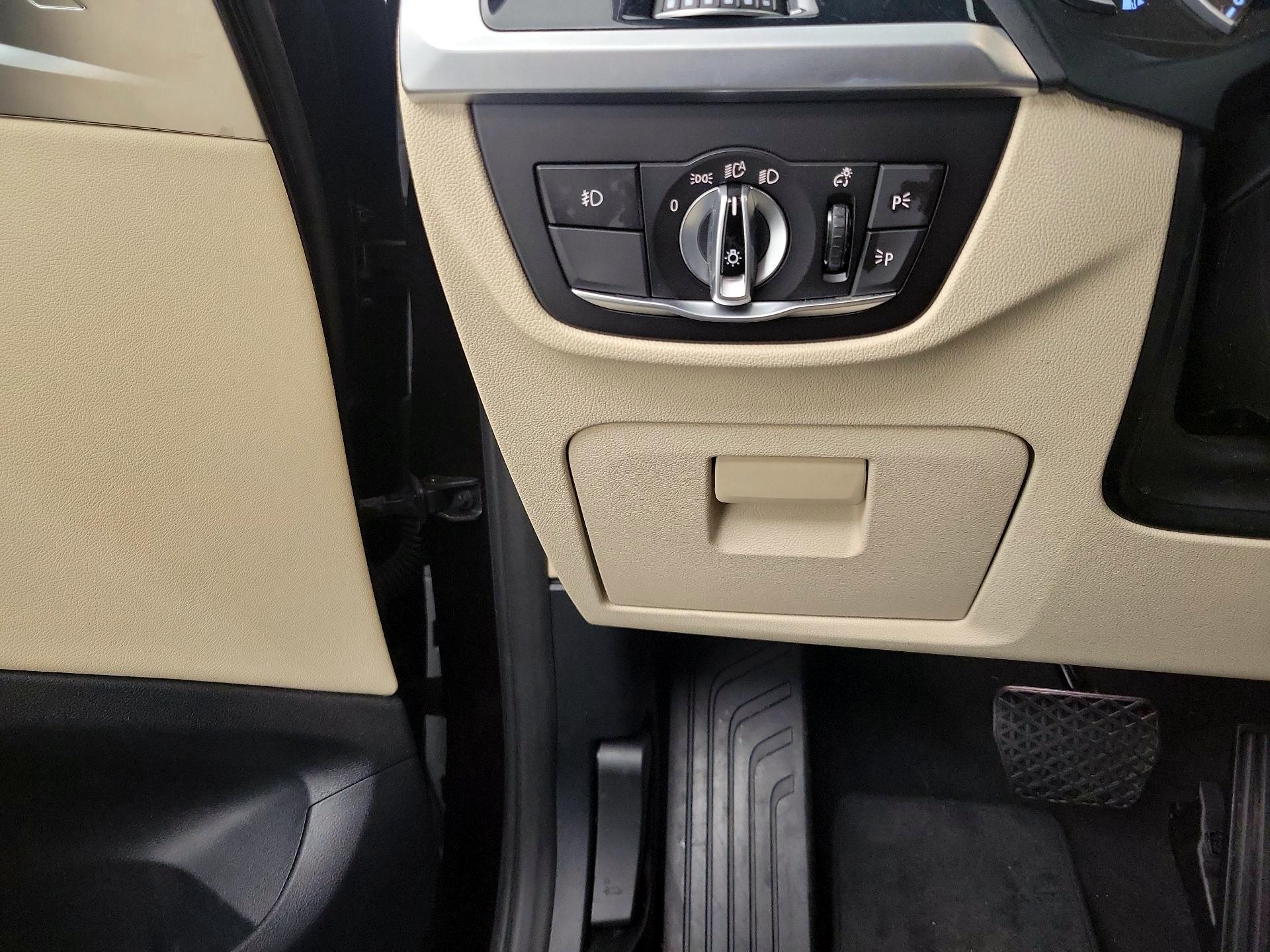 Thumbnail: 2019 BMW X3 - 13