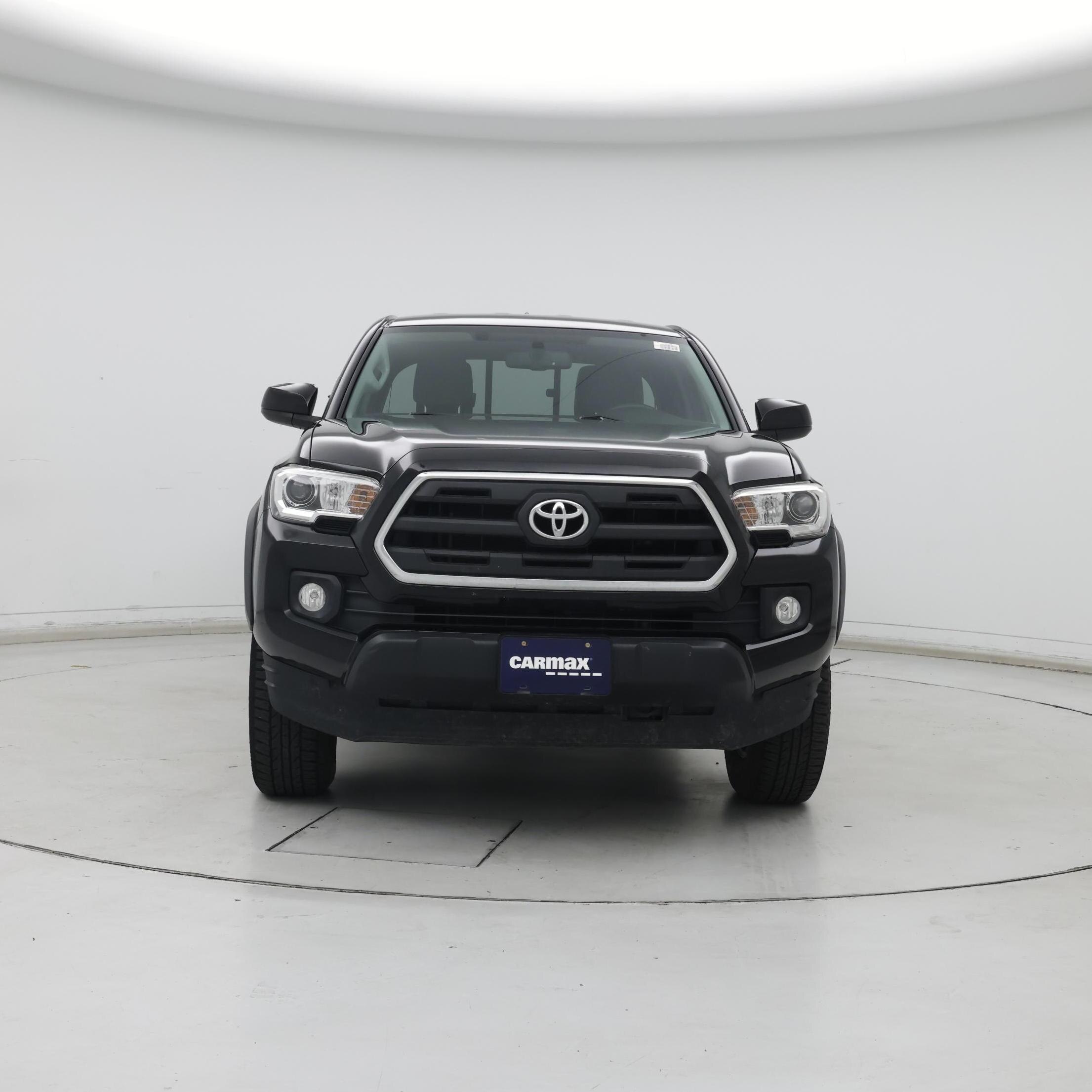 Thumbnail: 2017 Toyota Tacoma - 5