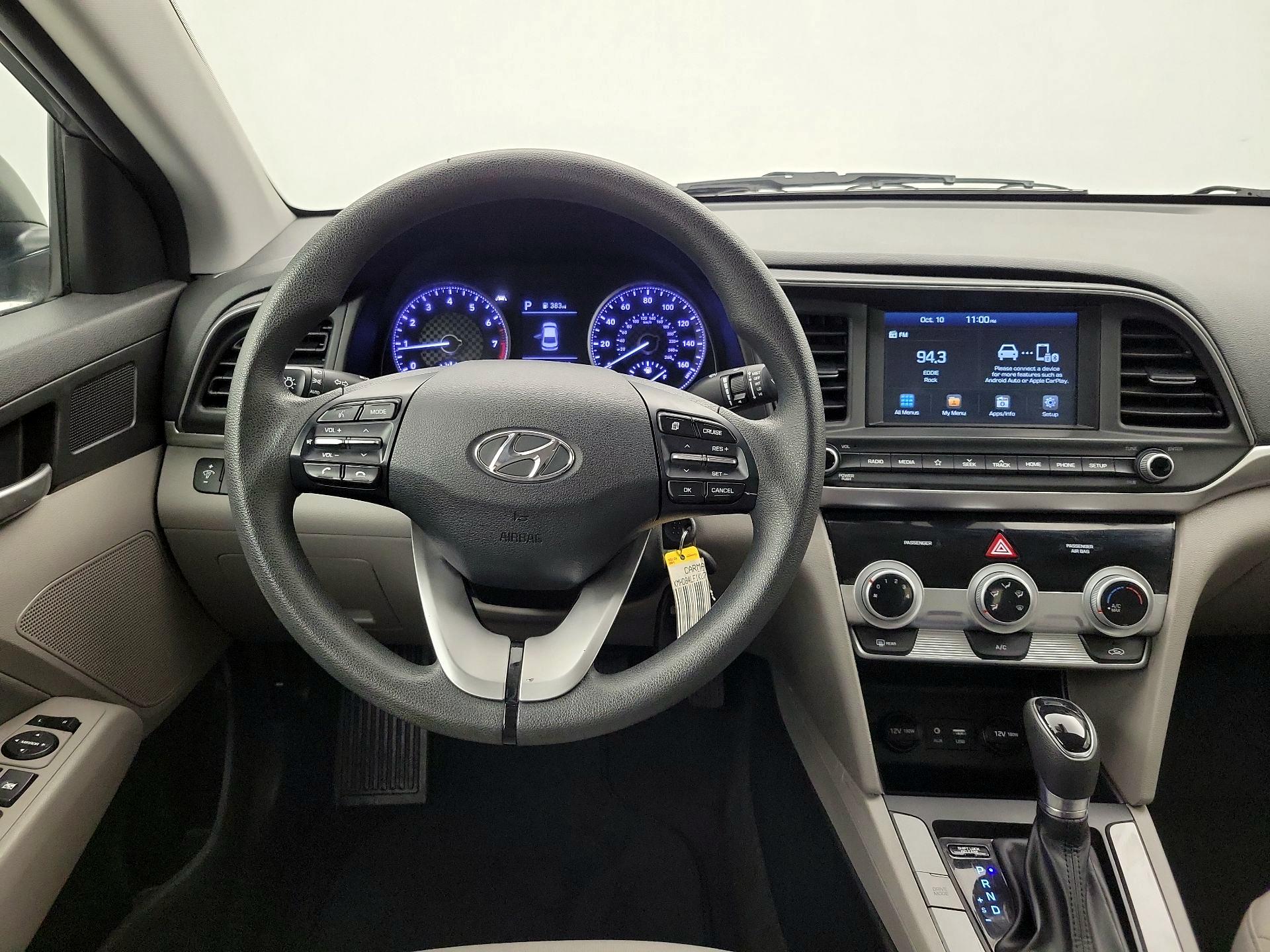 Thumbnail: 2019 Hyundai Elantra - 10