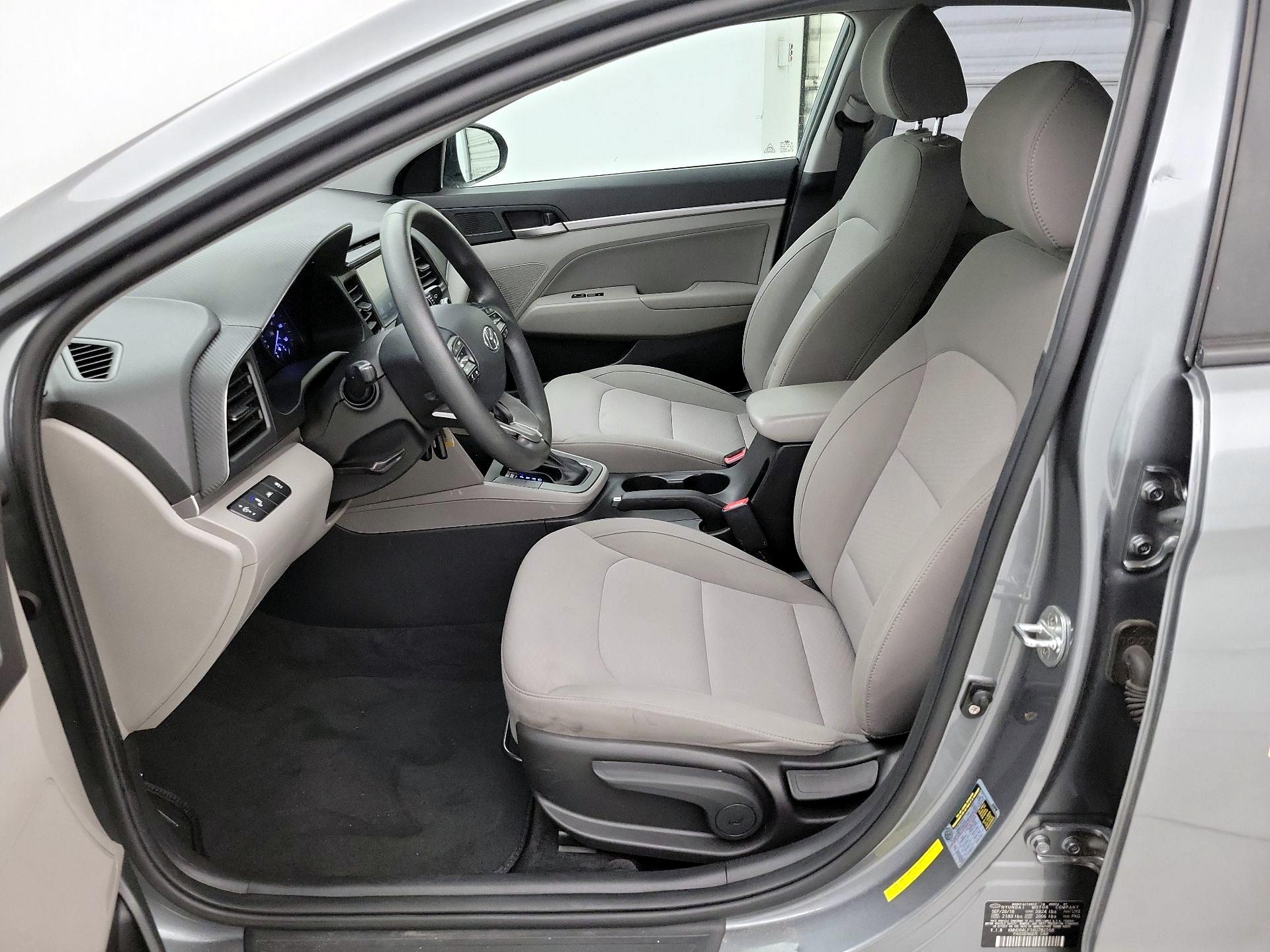 Thumbnail: 2019 Hyundai Elantra - 11