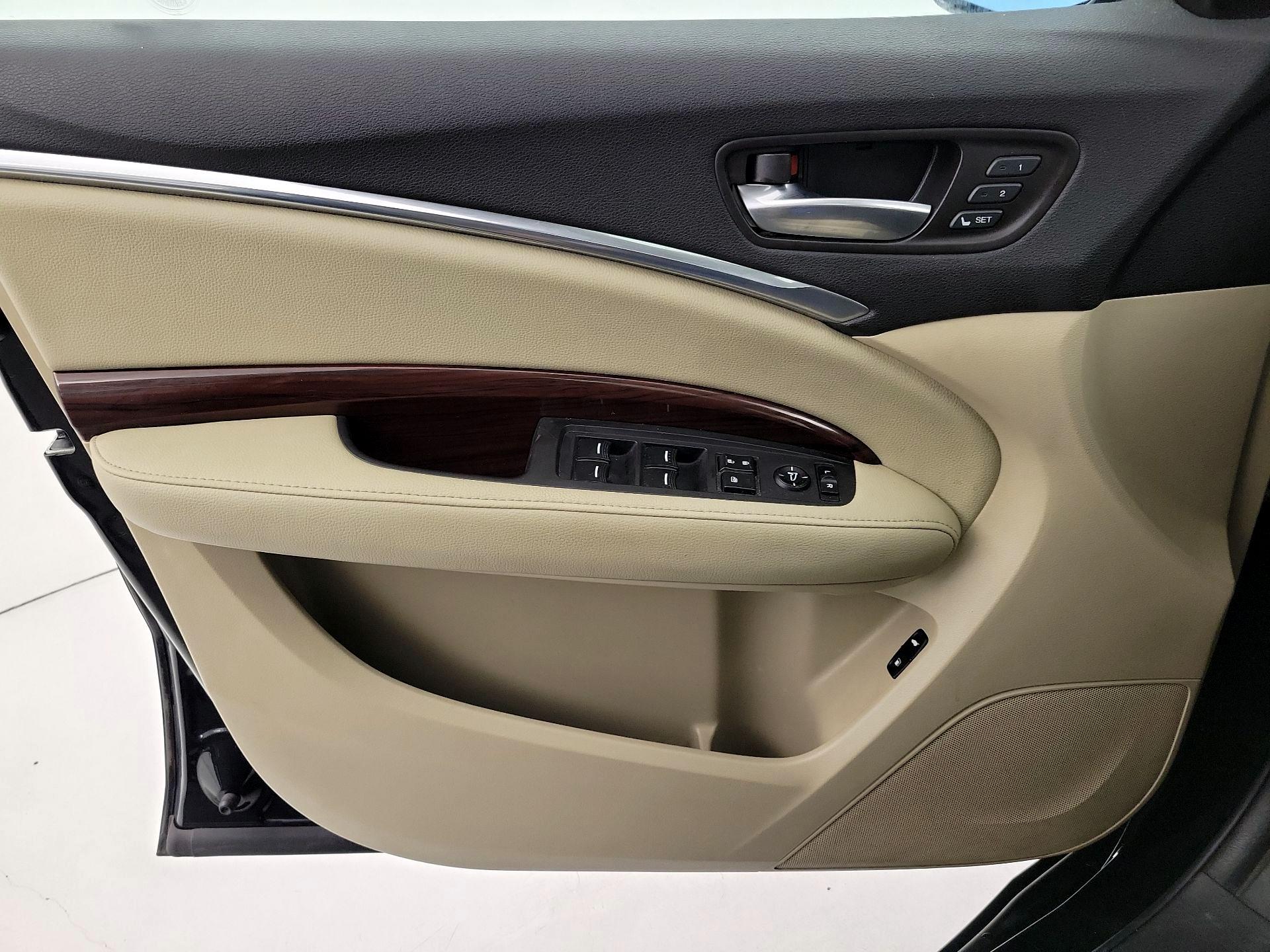 Thumbnail: 2016 Acura MDX - 12
