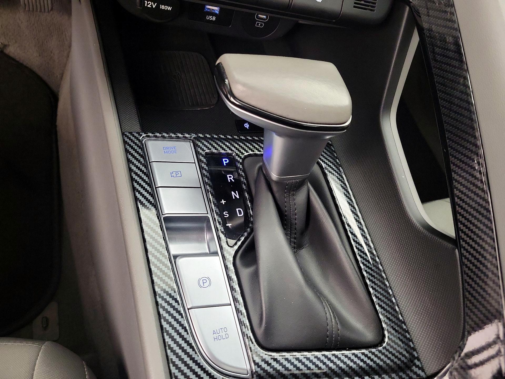 Thumbnail: 2024 Hyundai Elantra - 18