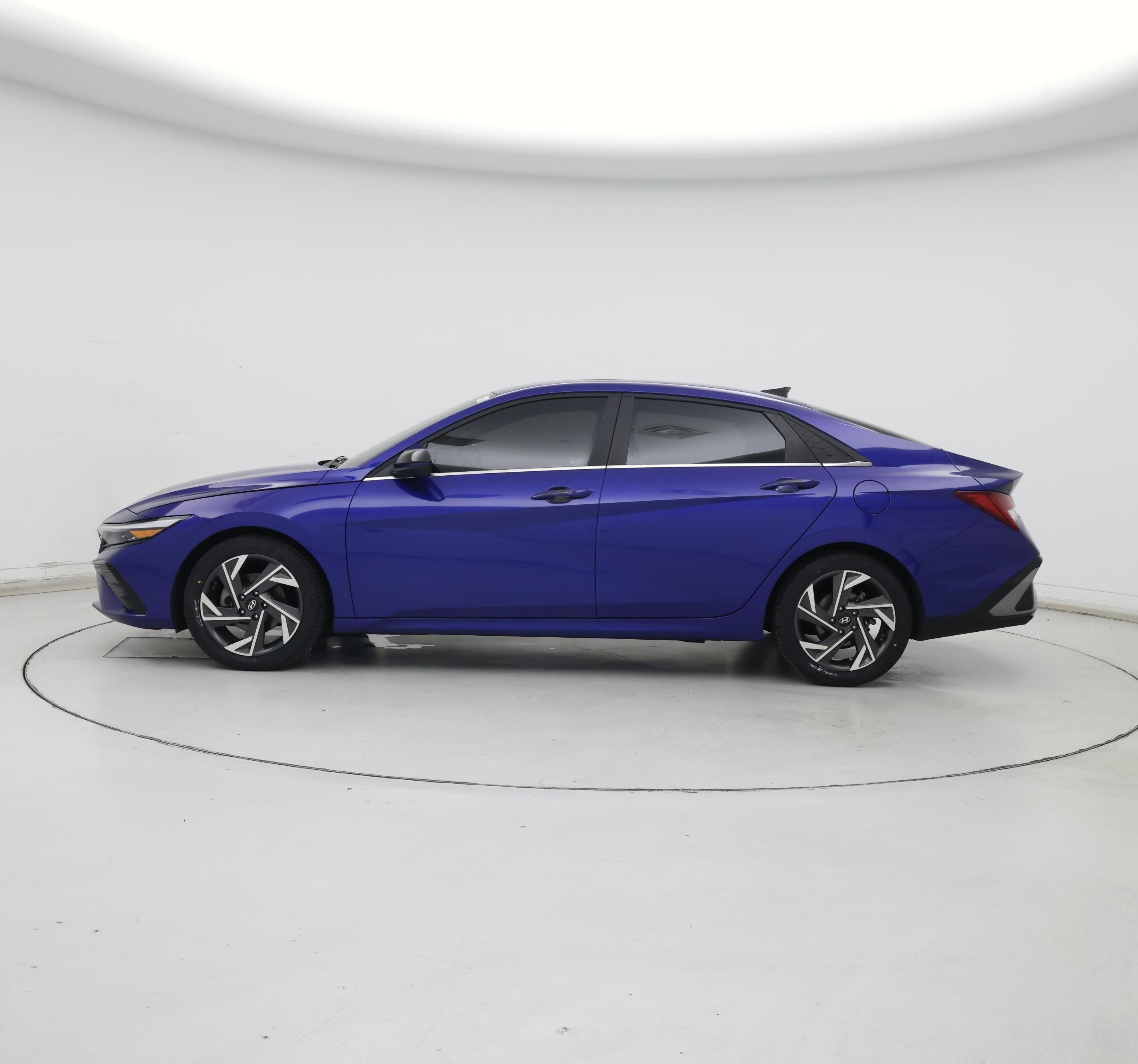 Thumbnail: 2024 Hyundai Elantra - 3