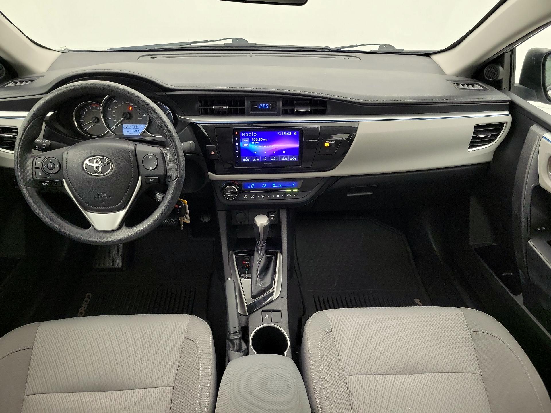 Thumbnail: 2015 Toyota Corolla - 9