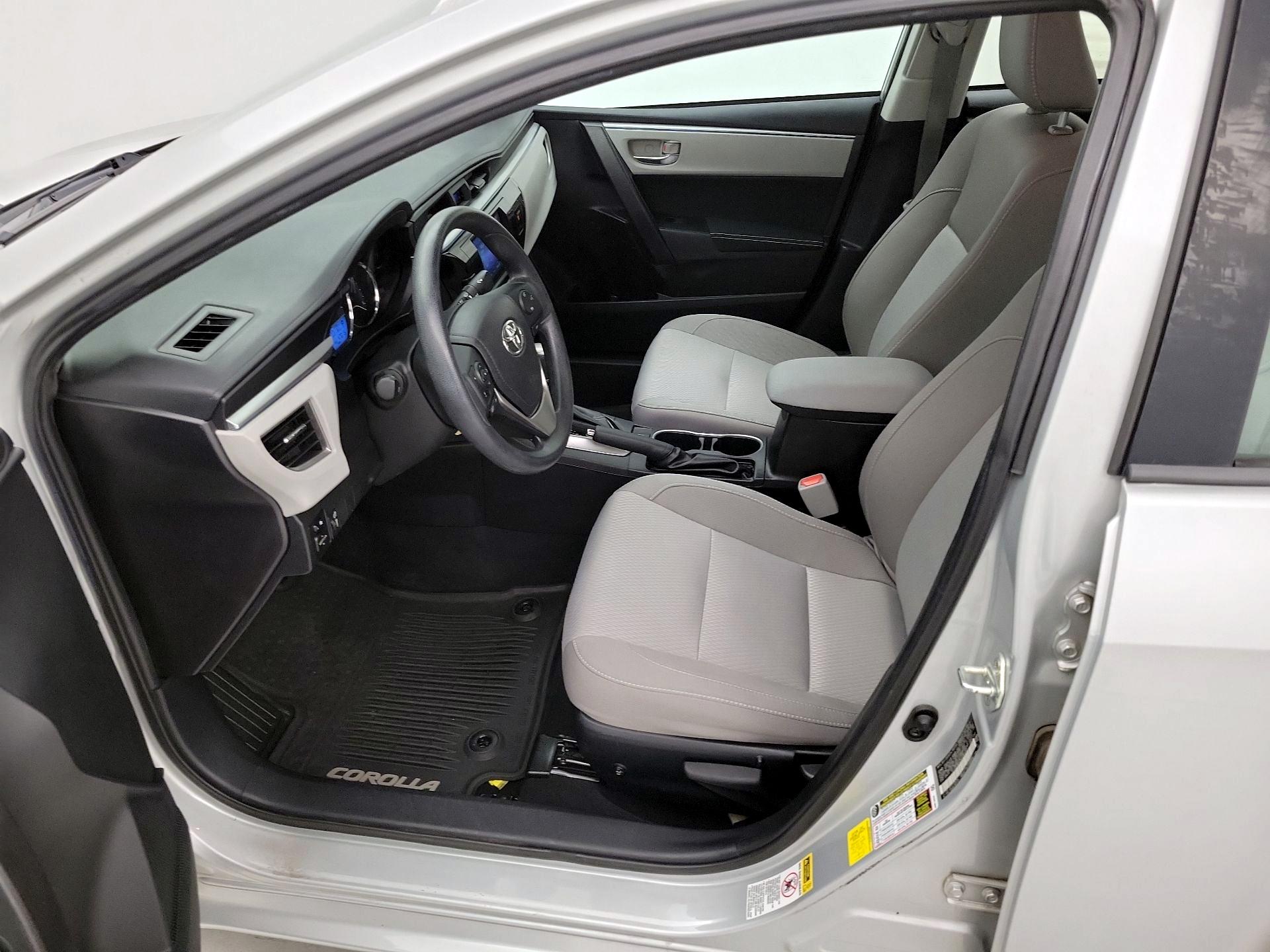 Thumbnail: 2015 Toyota Corolla - 11