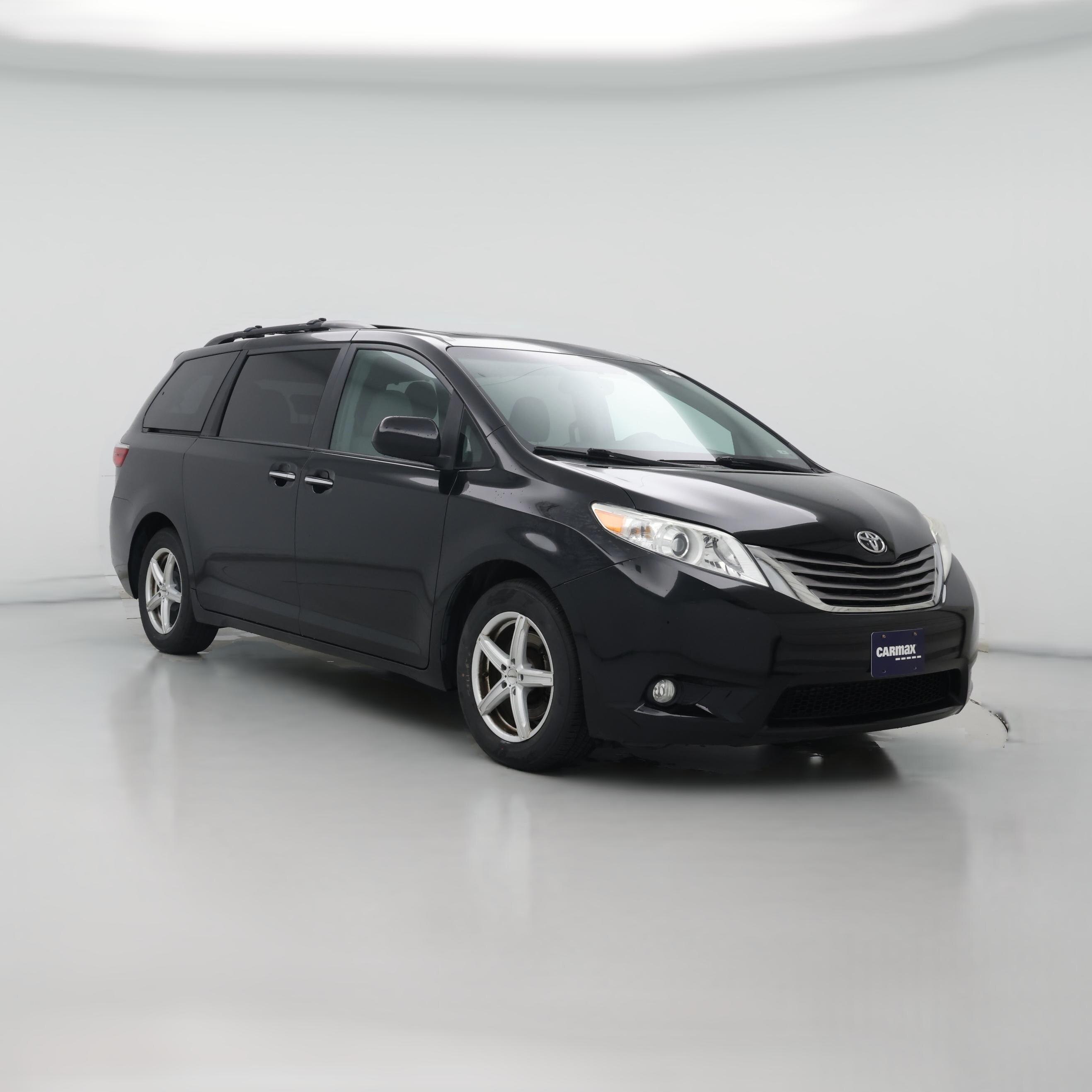 Thumbnail: 2017 Toyota Sienna - 1