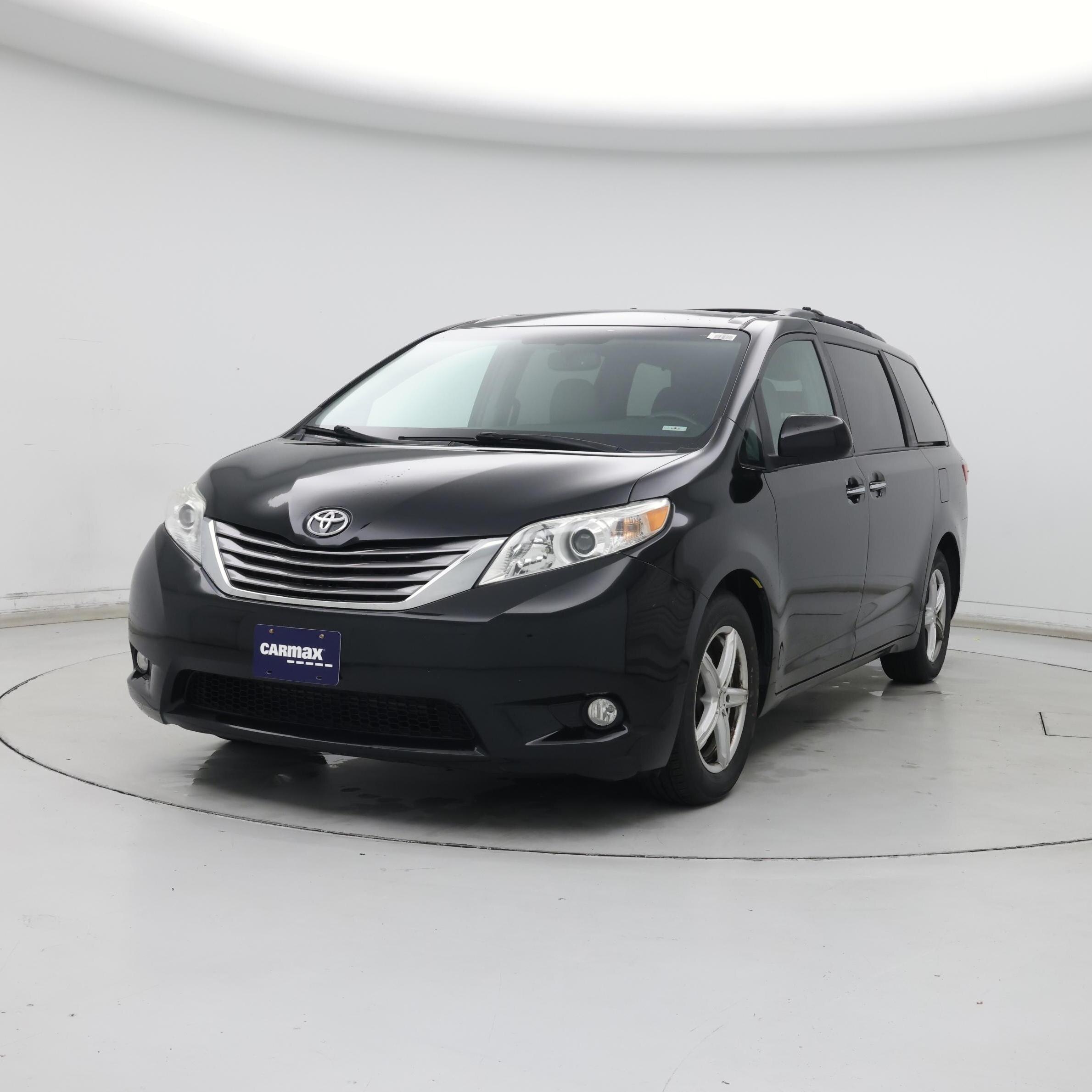 Thumbnail: 2017 Toyota Sienna - 4