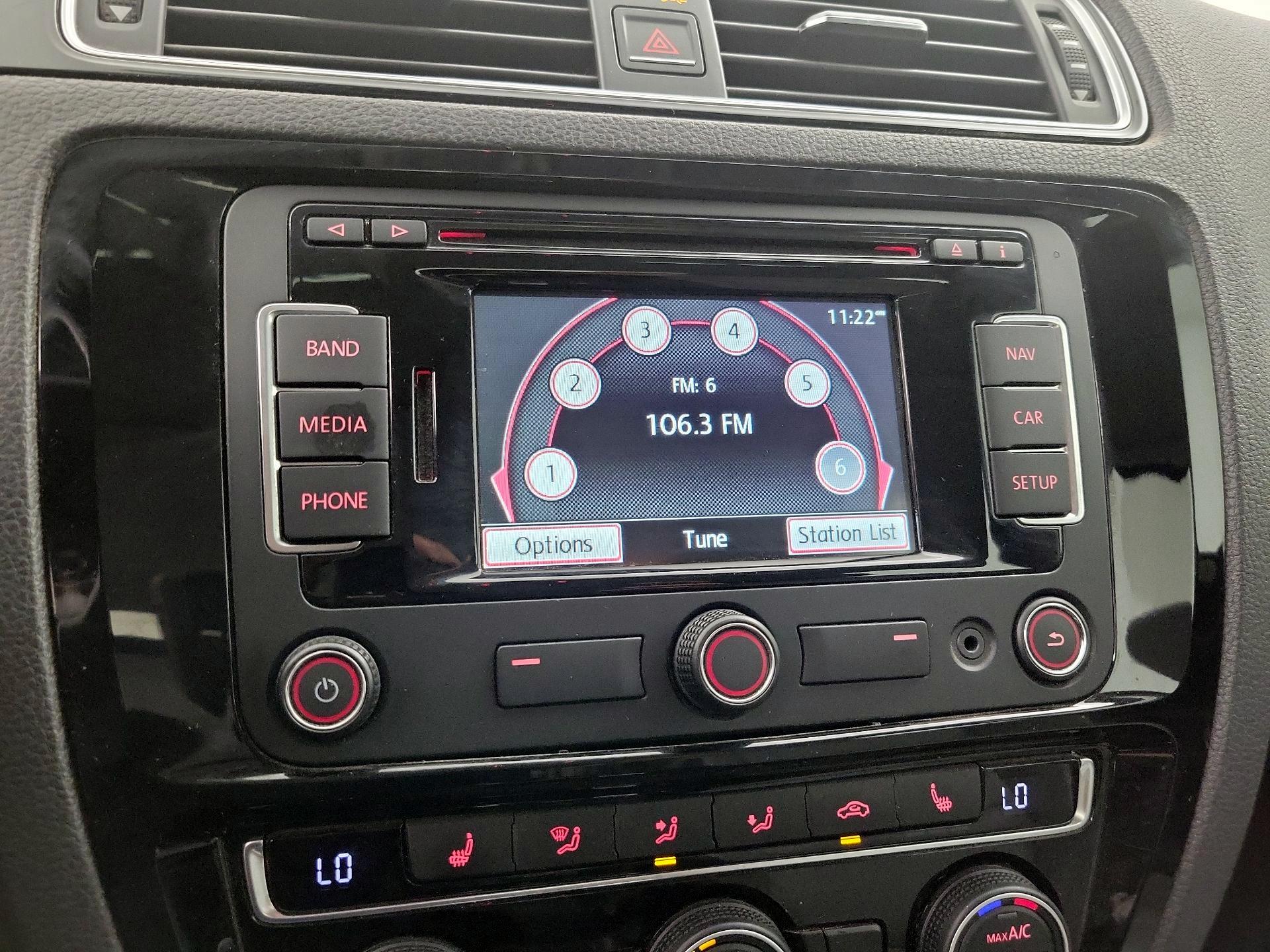 Thumbnail: 2015 Volkswagen Jetta - 16