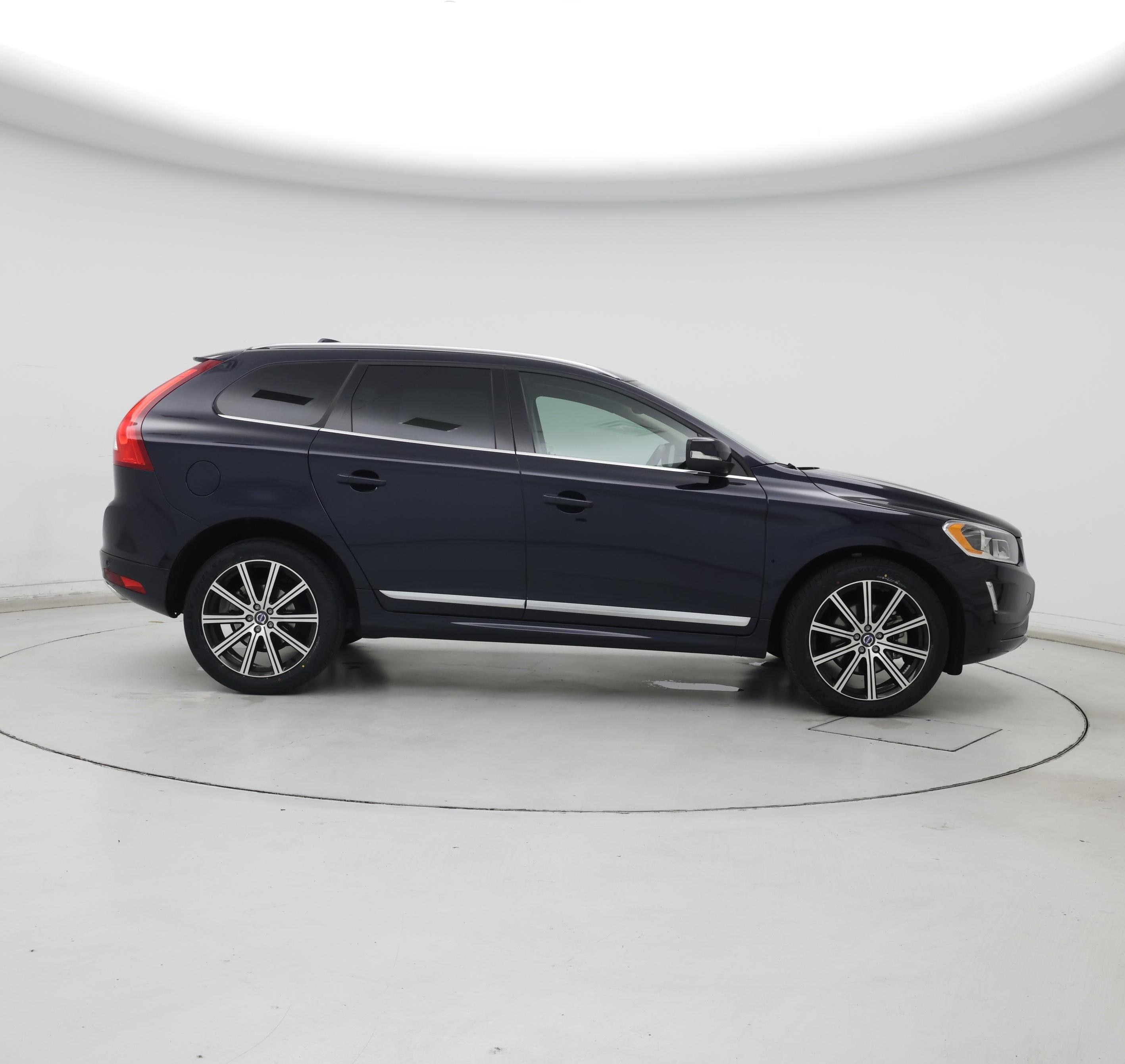 Thumbnail: 2016 Volvo XC60 - 7