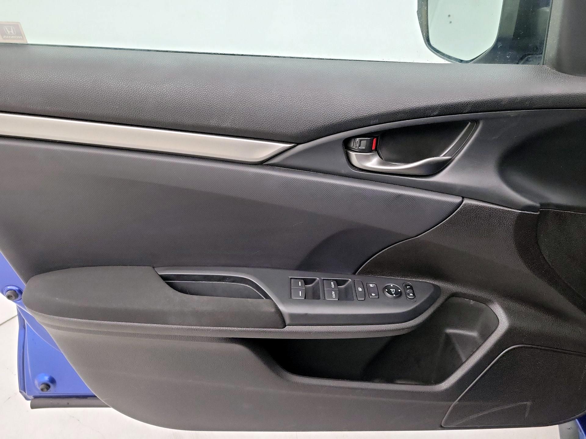 Thumbnail: 2018 Honda Civic - 12