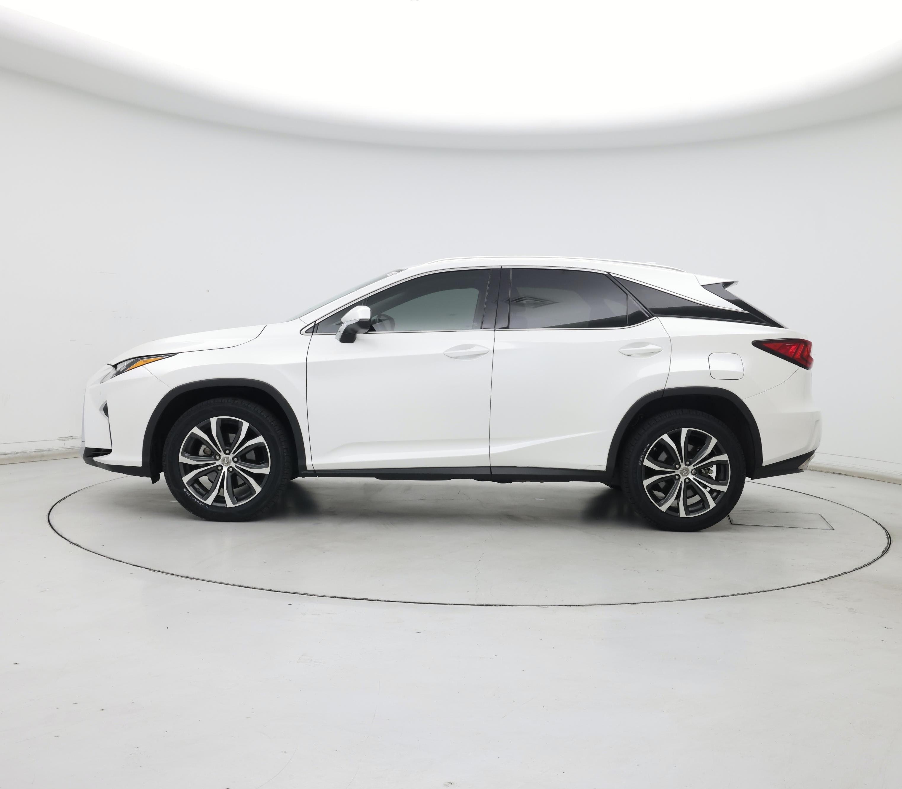 Thumbnail: 2017 Lexus RX - 3