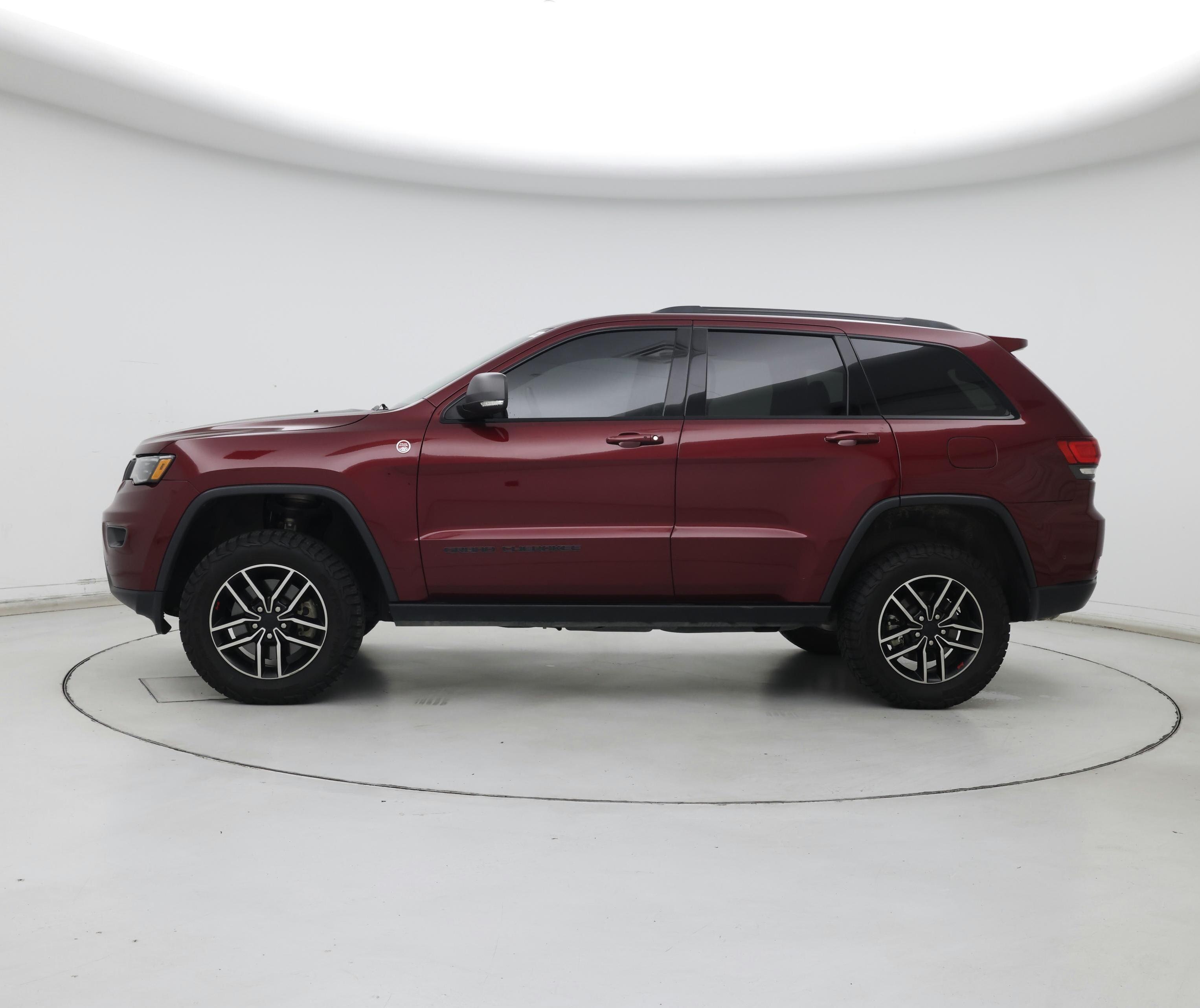 Thumbnail: 2019 Jeep Grand Cherokee - 3