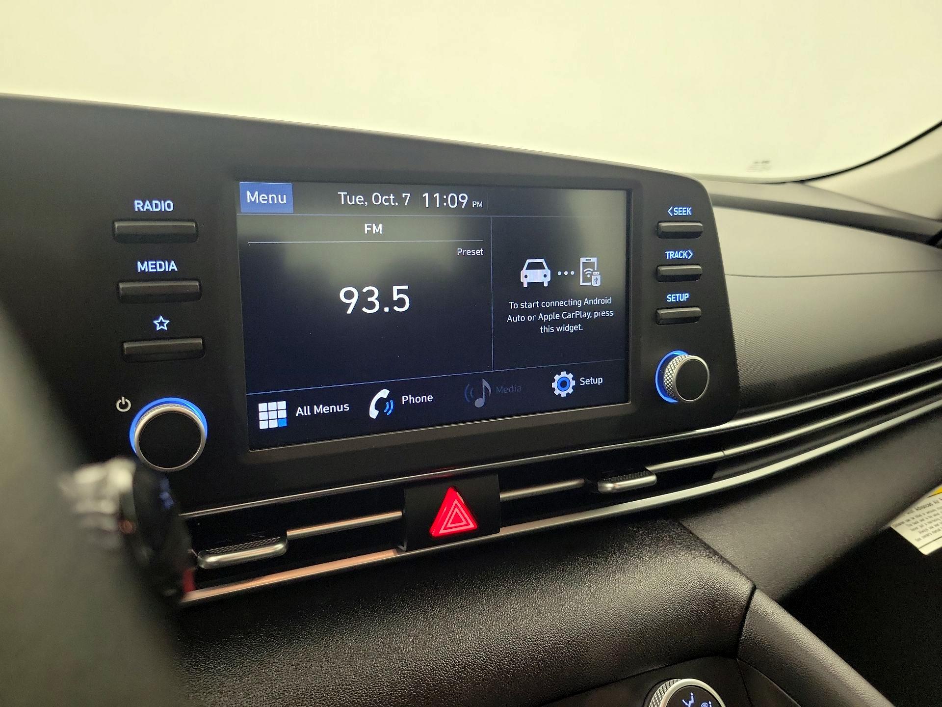 Thumbnail: 2021 Hyundai Elantra - 15