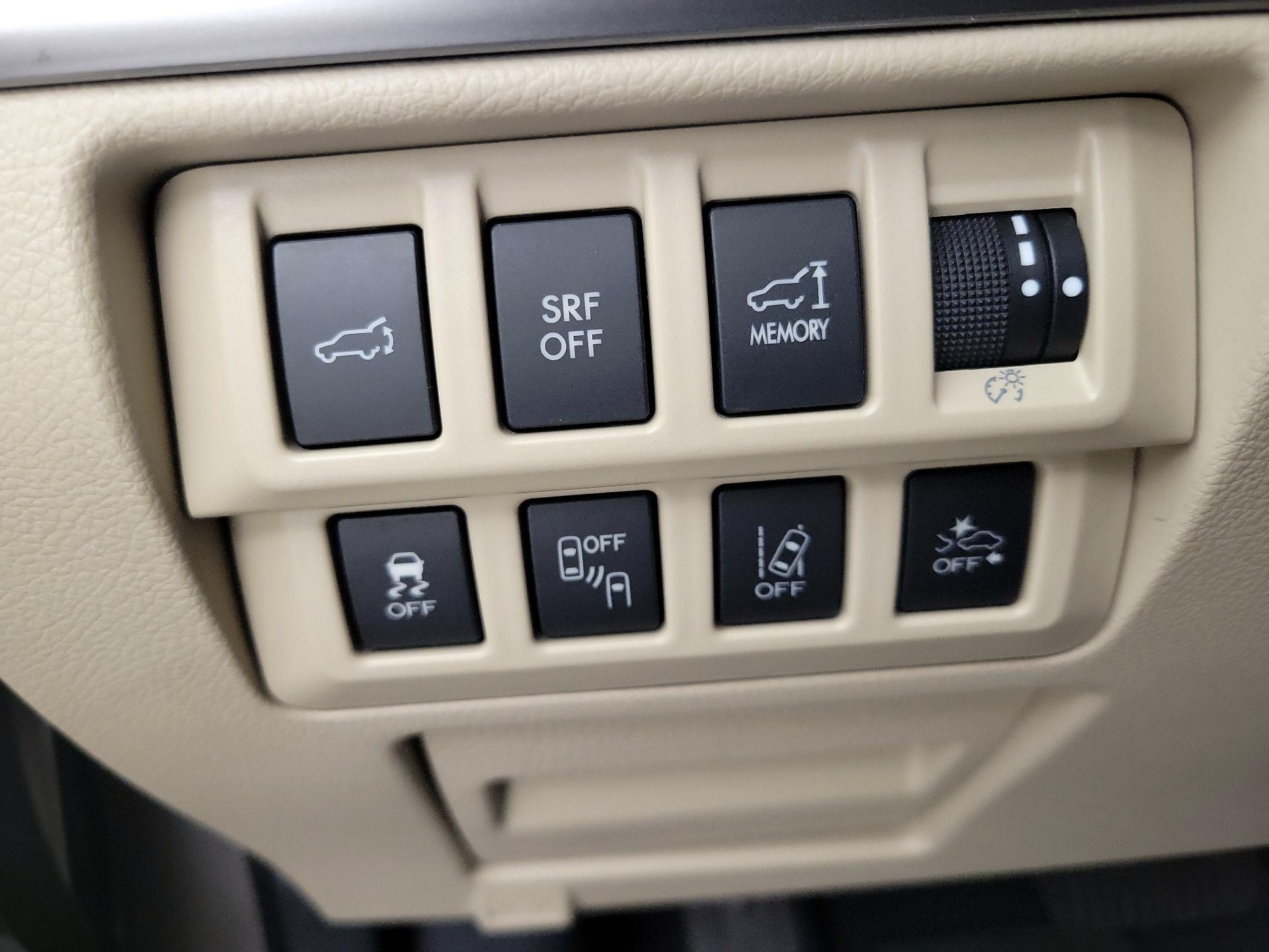 Thumbnail: 2016 Subaru Outback - 13
