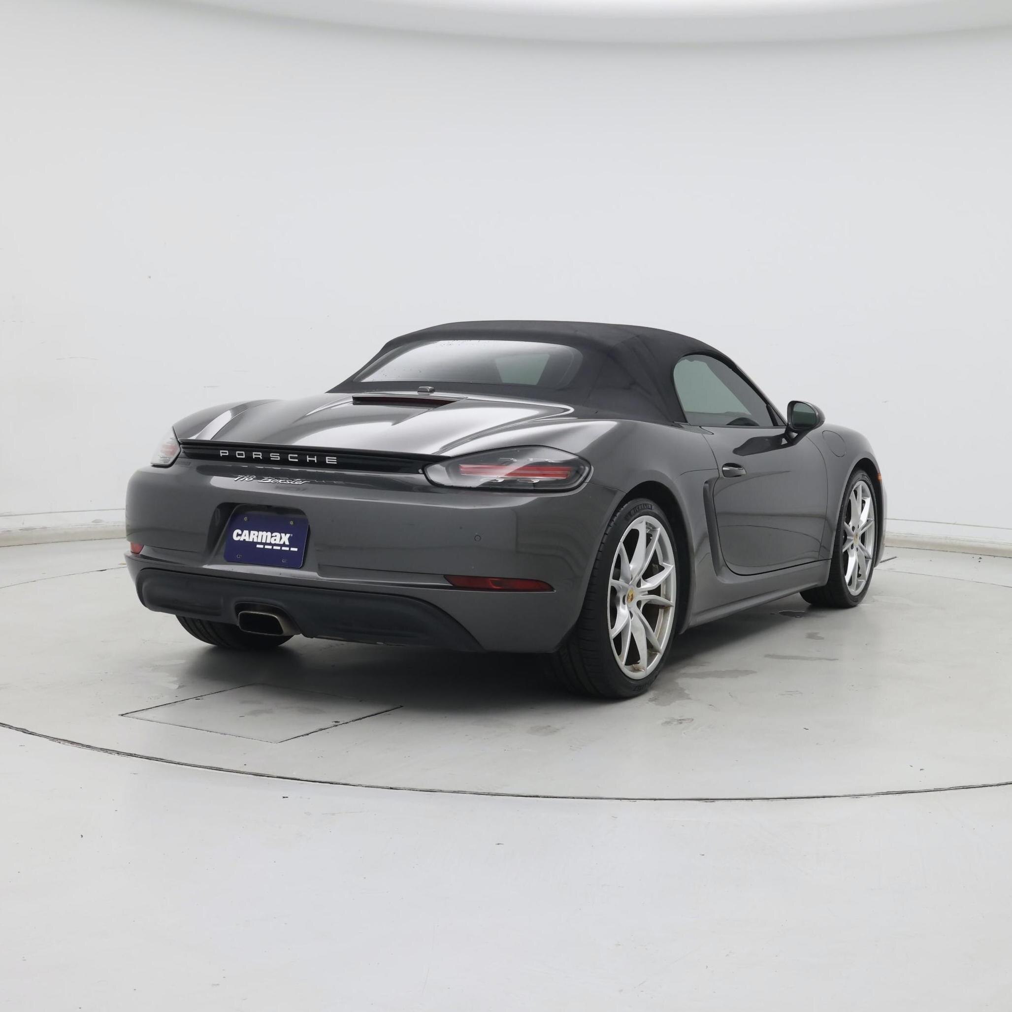 Thumbnail: 2017 Porsche 718 Boxster - 8