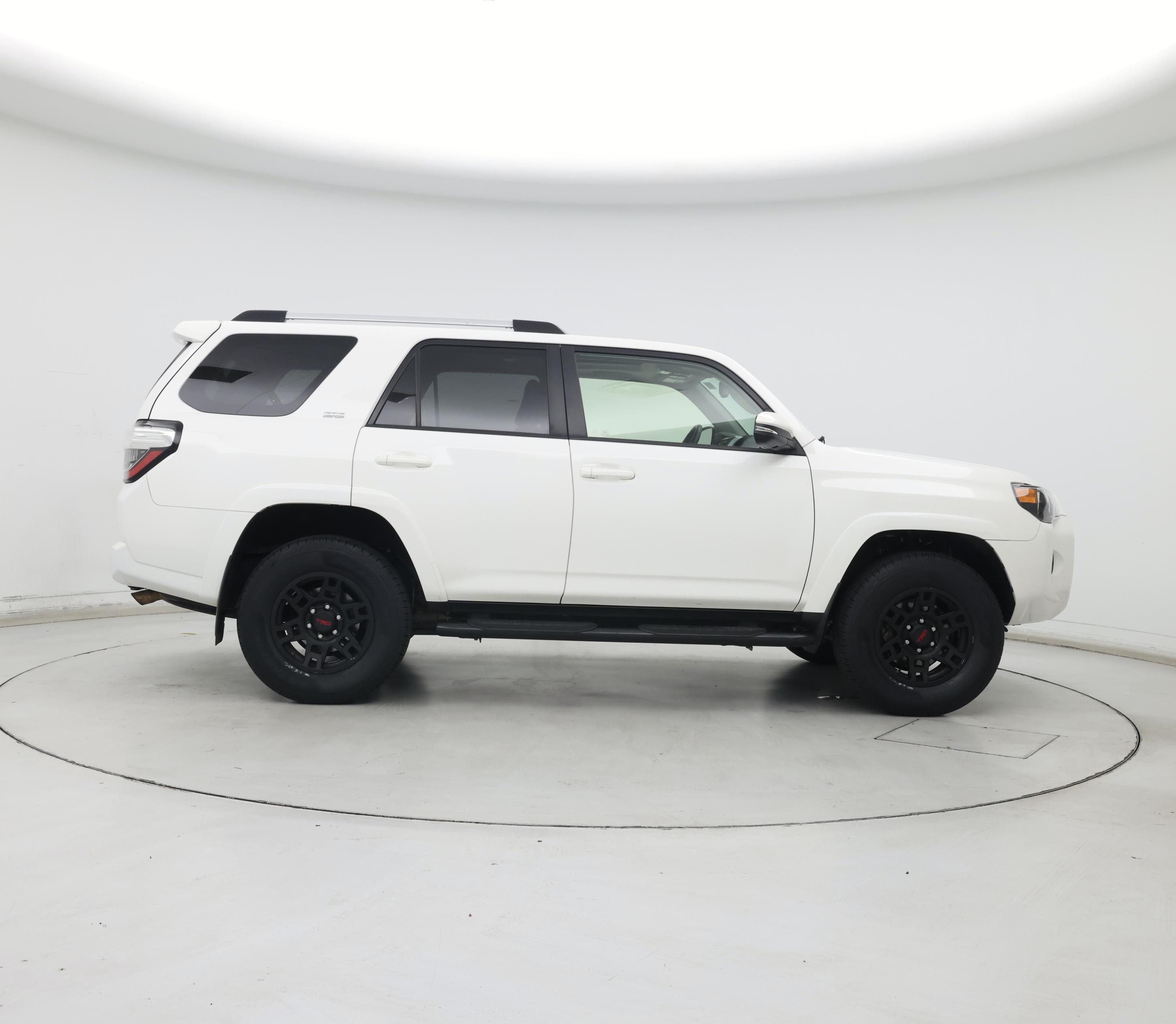 Thumbnail: 2019 Toyota 4Runner - 7