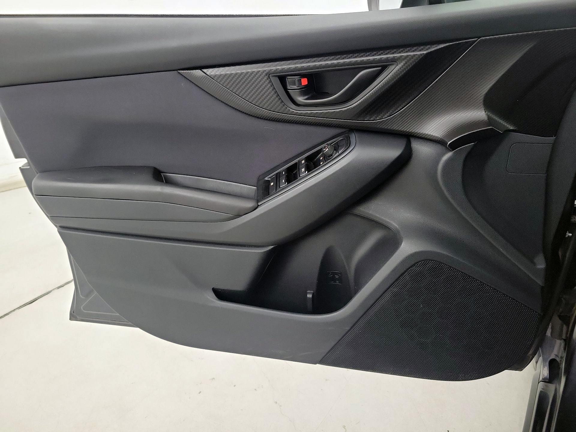 Thumbnail: 2018 Subaru Crosstrek - 12