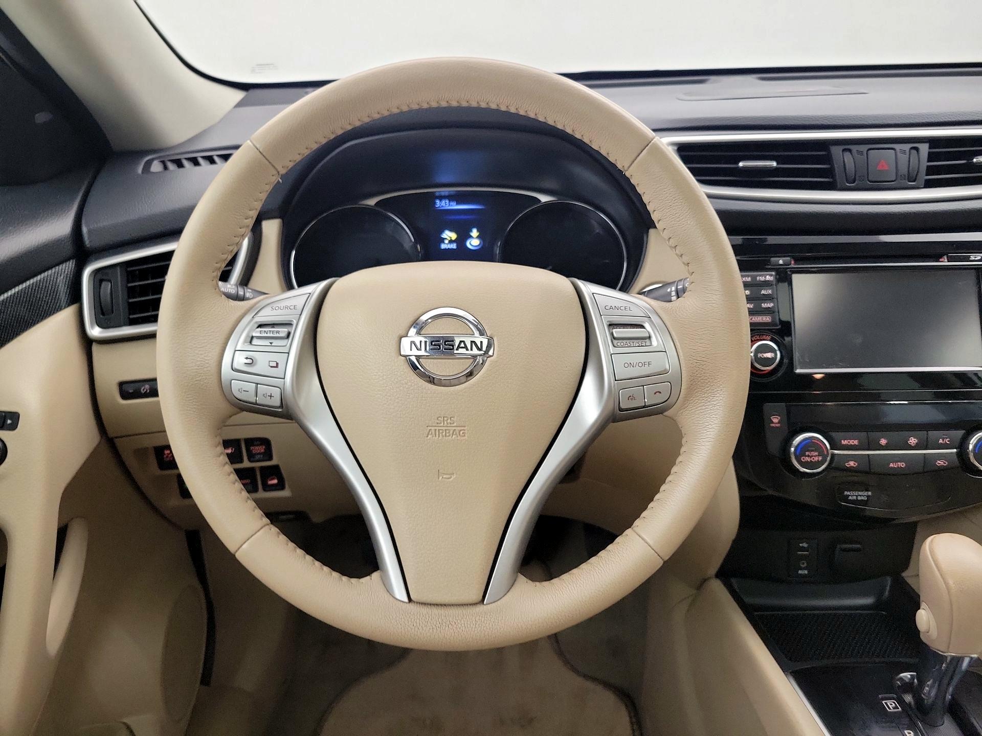 Thumbnail: 2015 Nissan Rogue - 10