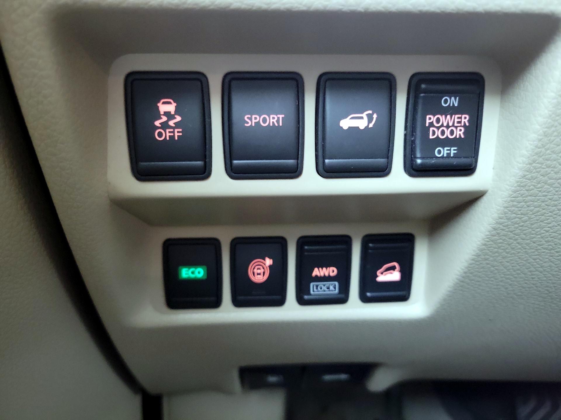 Thumbnail: 2015 Nissan Rogue - 13
