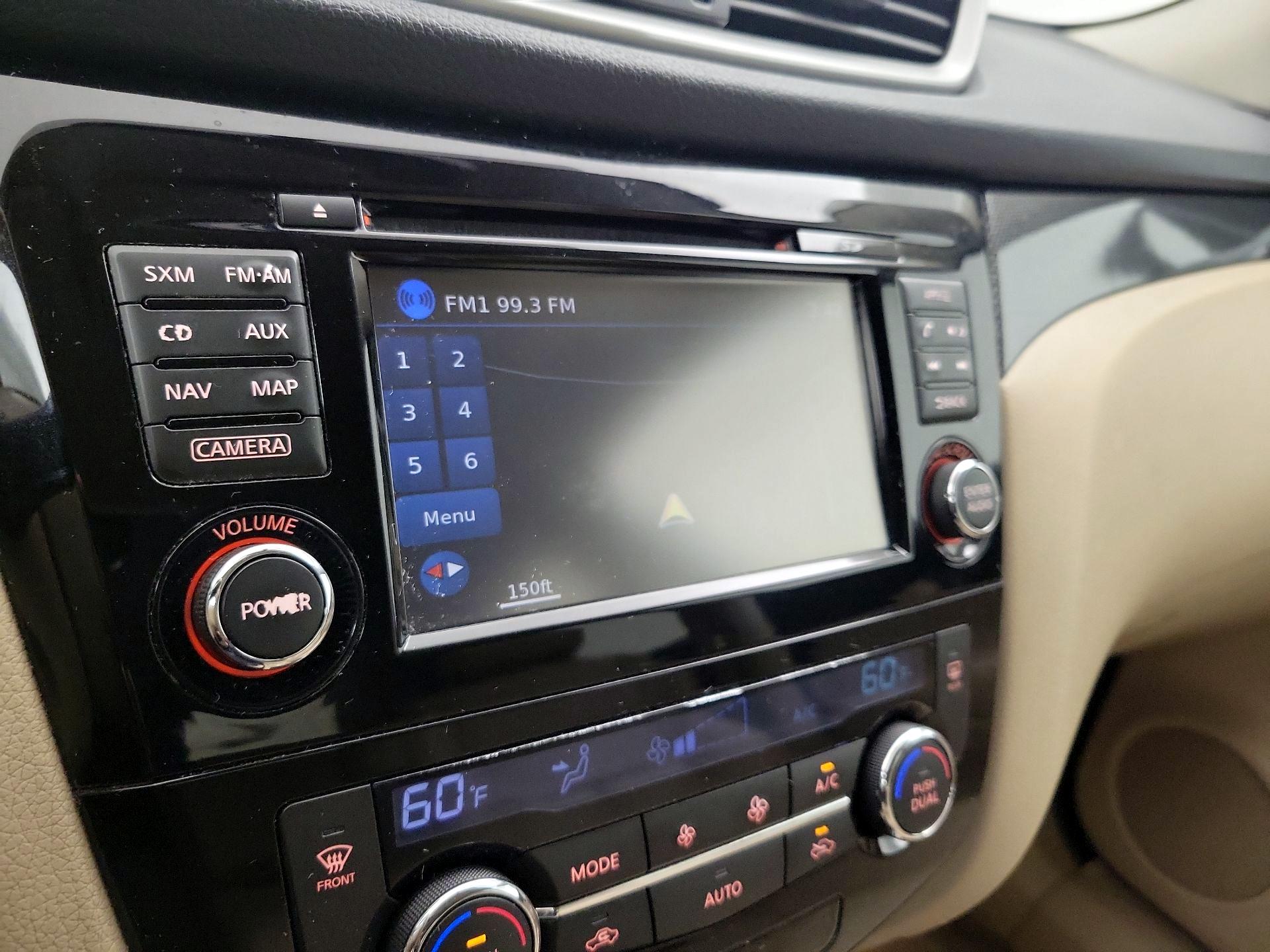 Thumbnail: 2015 Nissan Rogue - 14