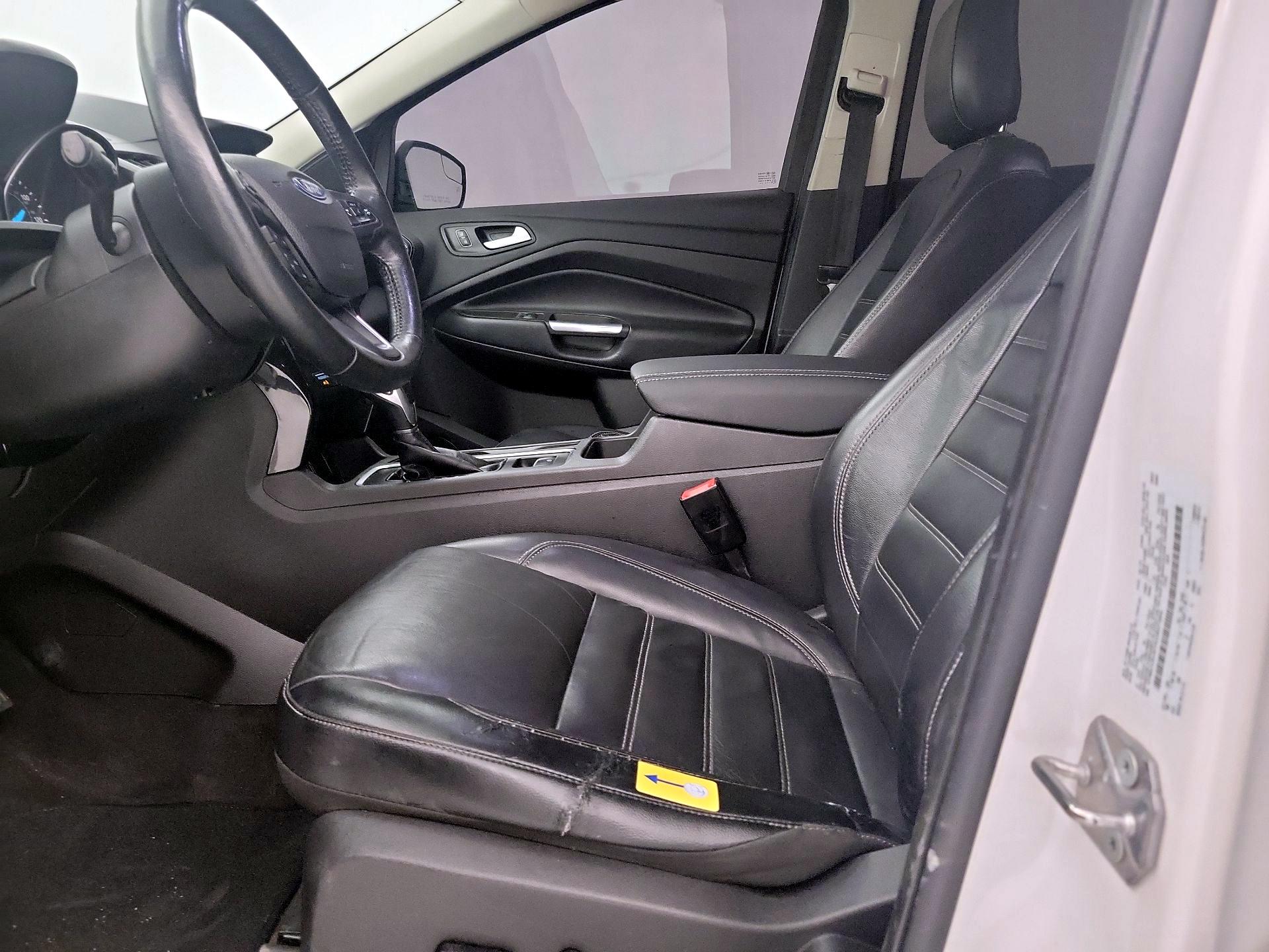 Thumbnail: 2019 Ford Escape - 11