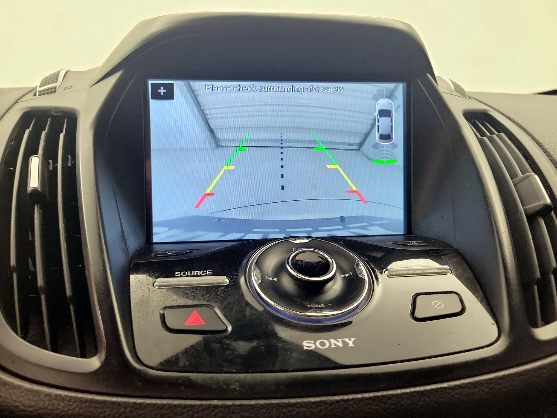 Thumbnail: 2019 Ford Escape - 15