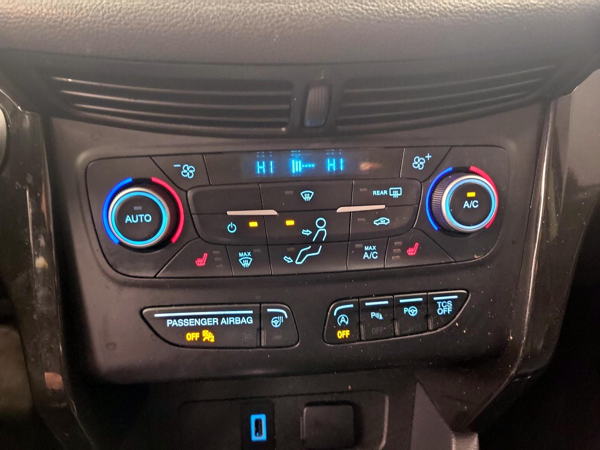 Thumbnail: 2019 Ford Escape - 17