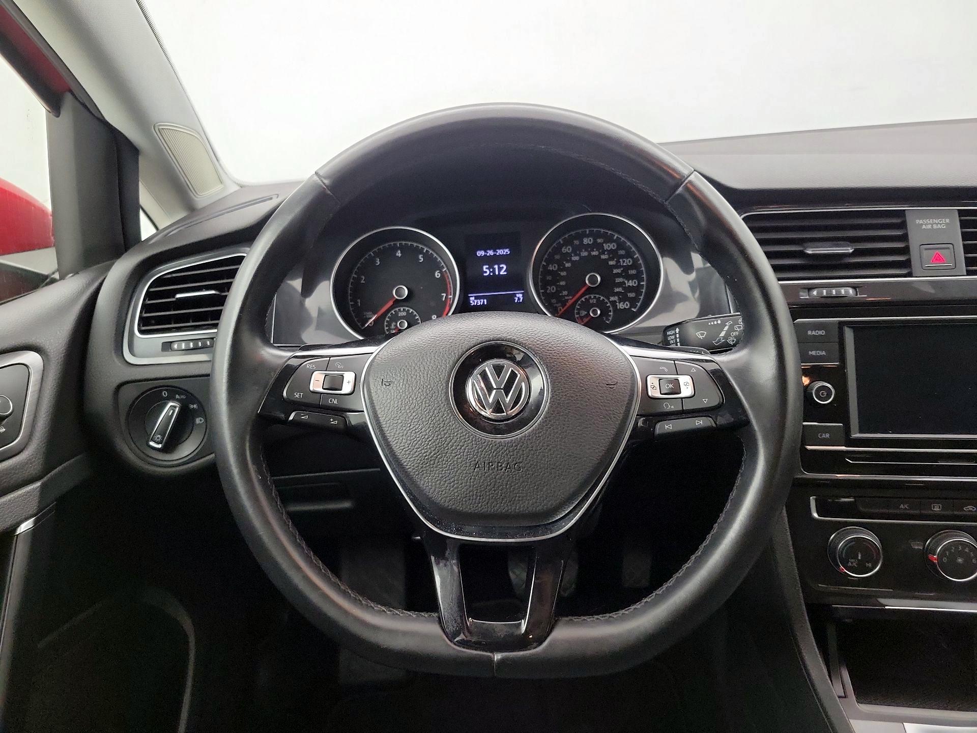 Thumbnail: 2018 Volkswagen Golf - 10