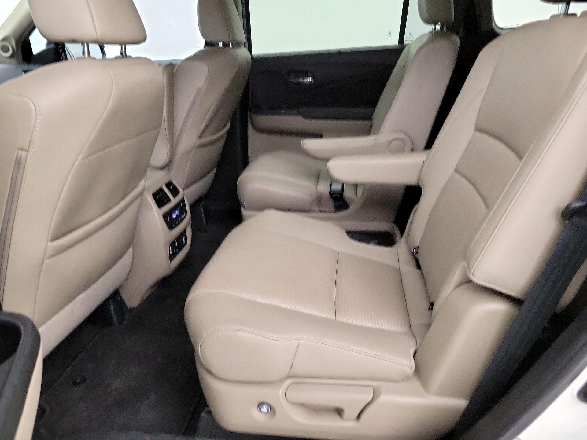 Thumbnail: 2018 Honda Pilot - 19