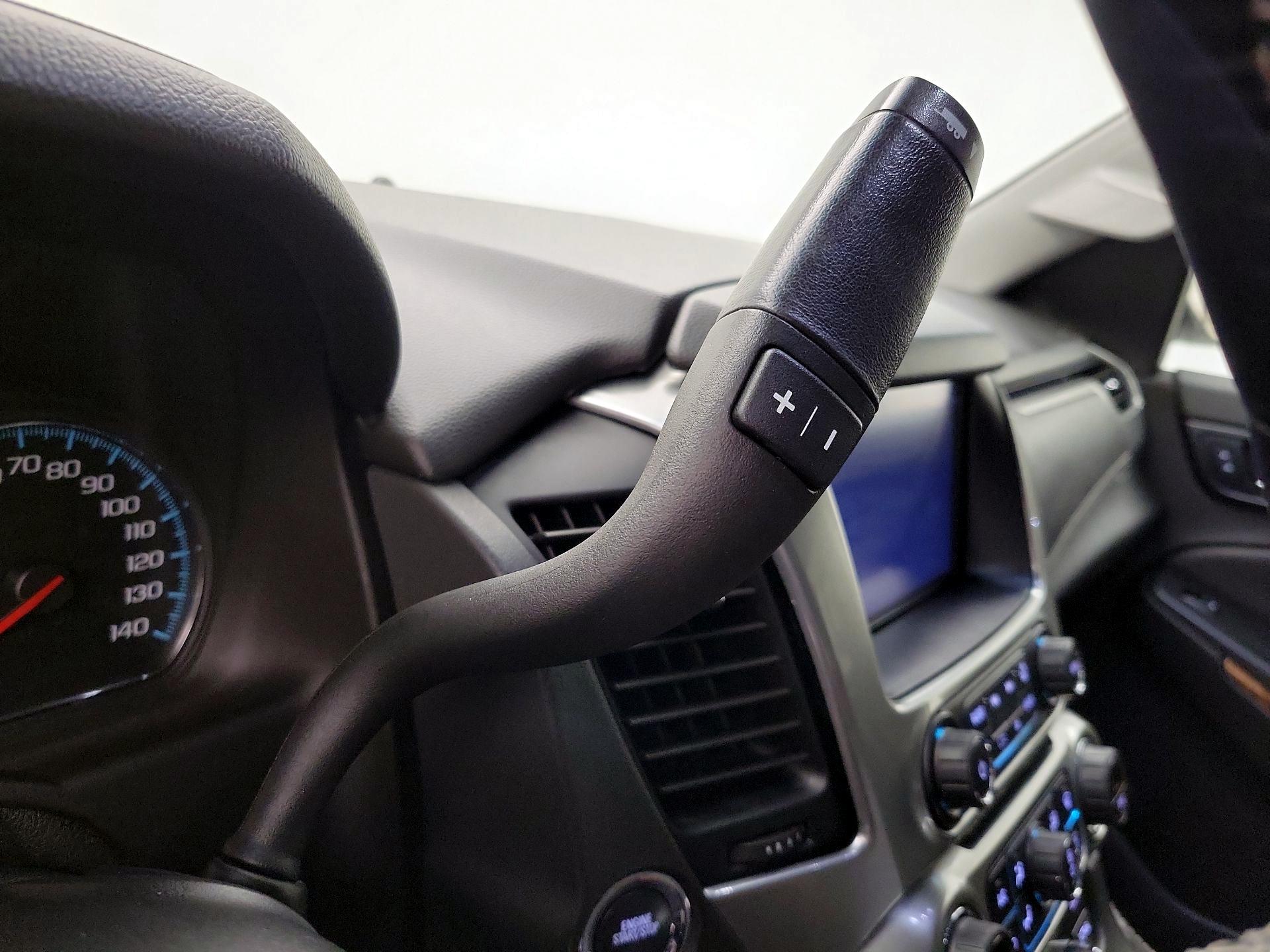 Thumbnail: 2019 Chevrolet Tahoe - 18