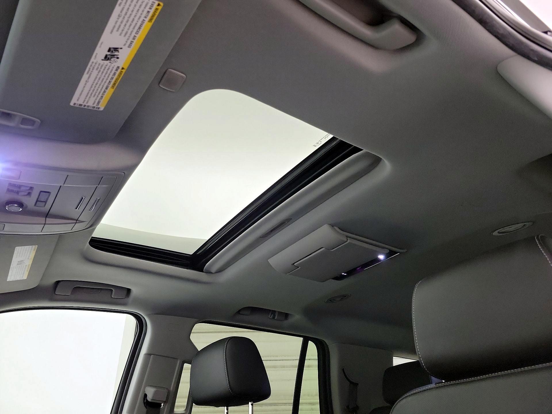 Thumbnail: 2019 Chevrolet Tahoe - 20