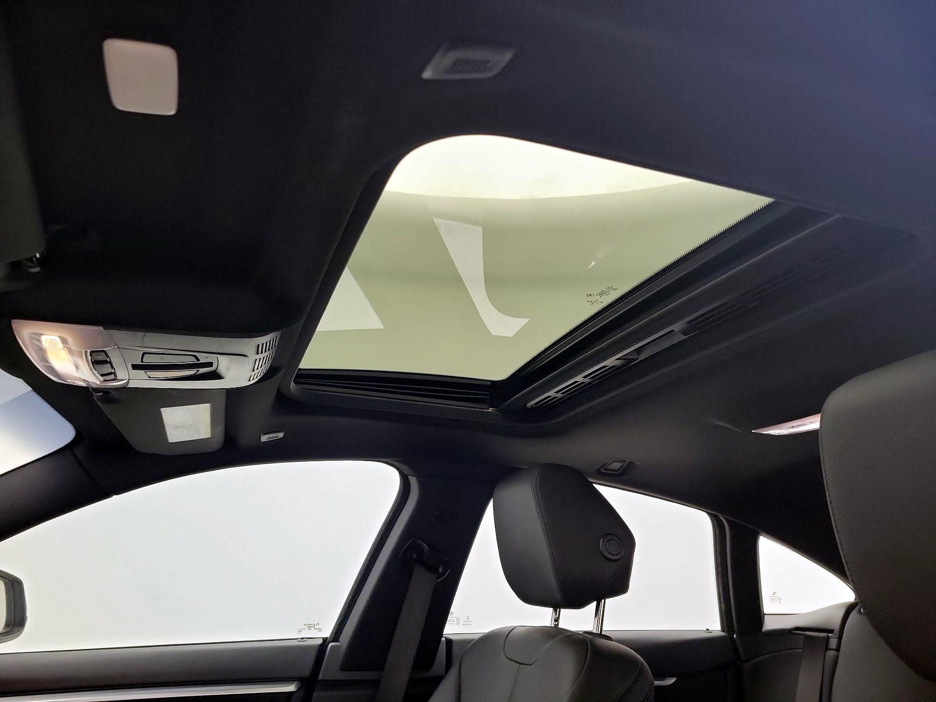 Thumbnail: 2019 BMW 4 Series - 18