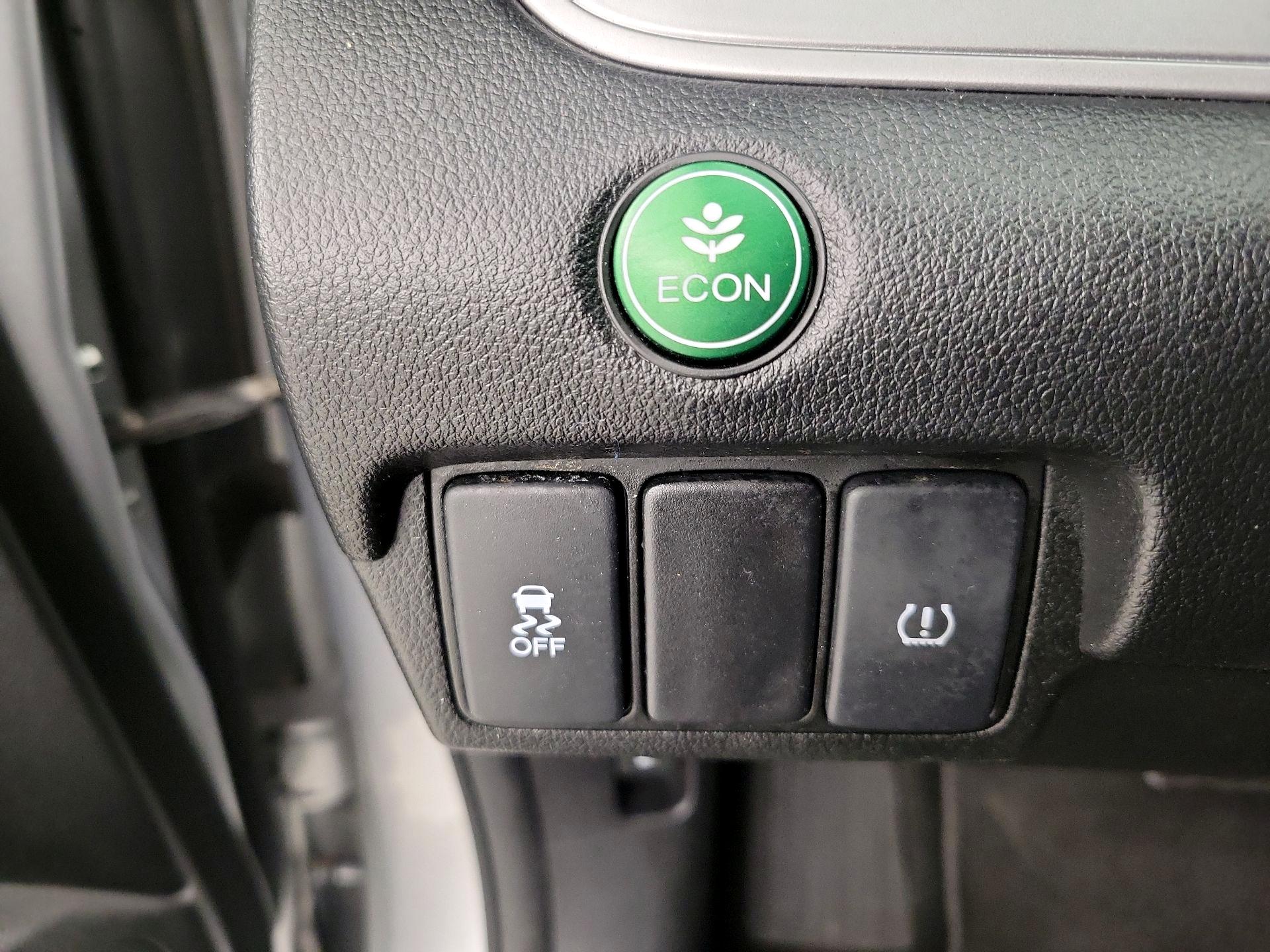 Thumbnail: 2015 Honda CR-V - 13