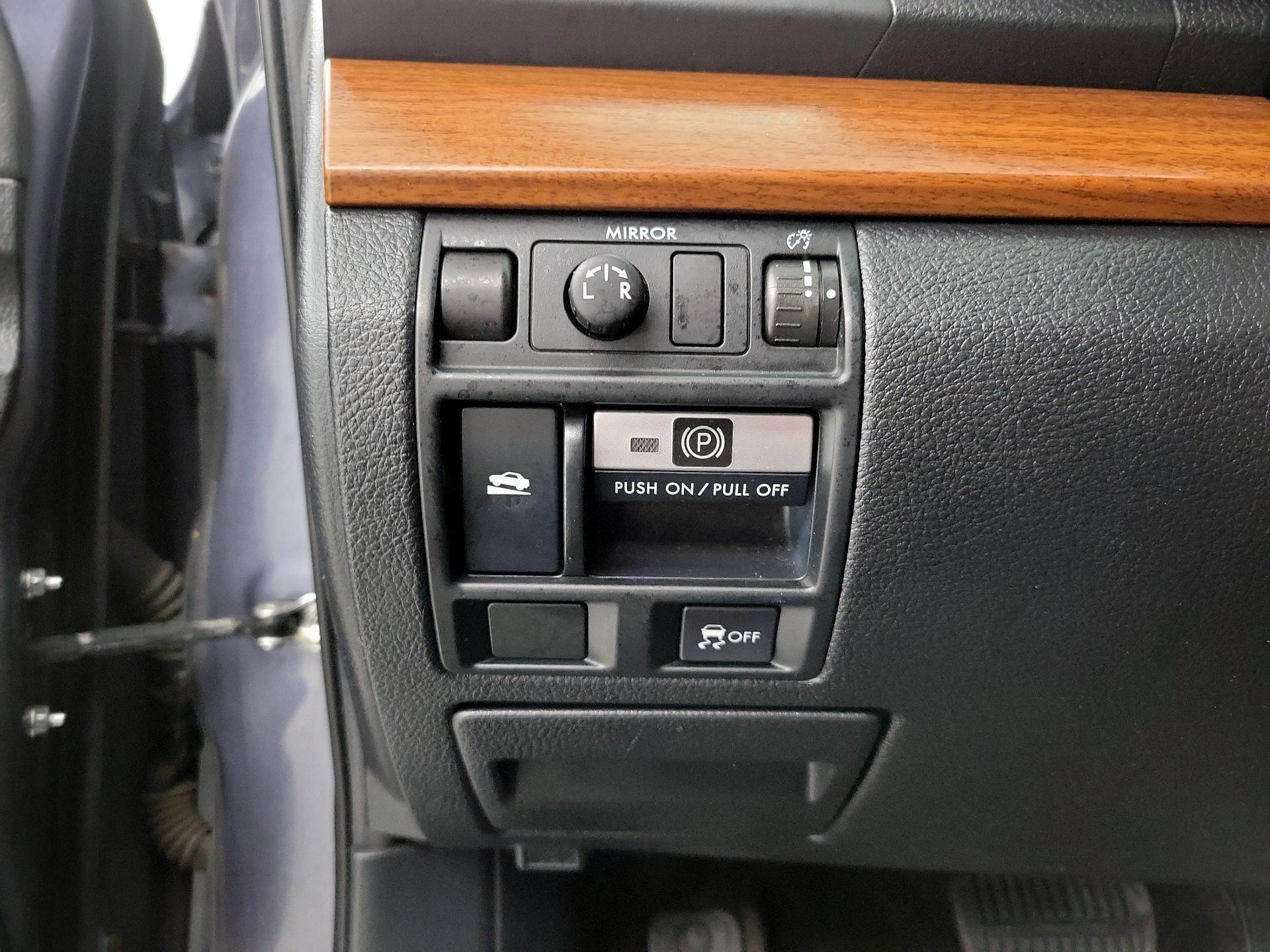 Thumbnail: 2014 Subaru Outback - 13